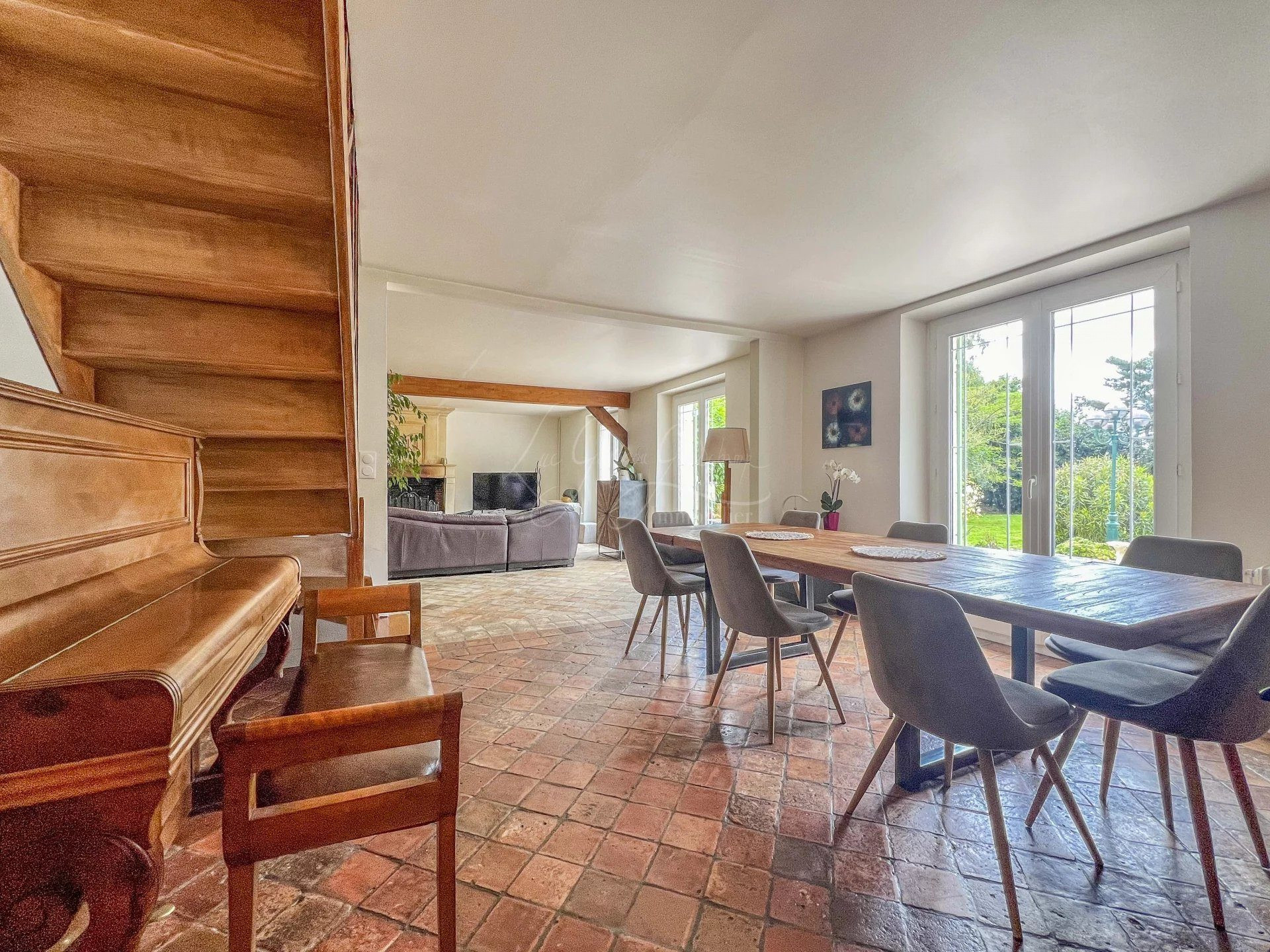 Maison à vendre à Magny-en-Vexin, 250 m²
