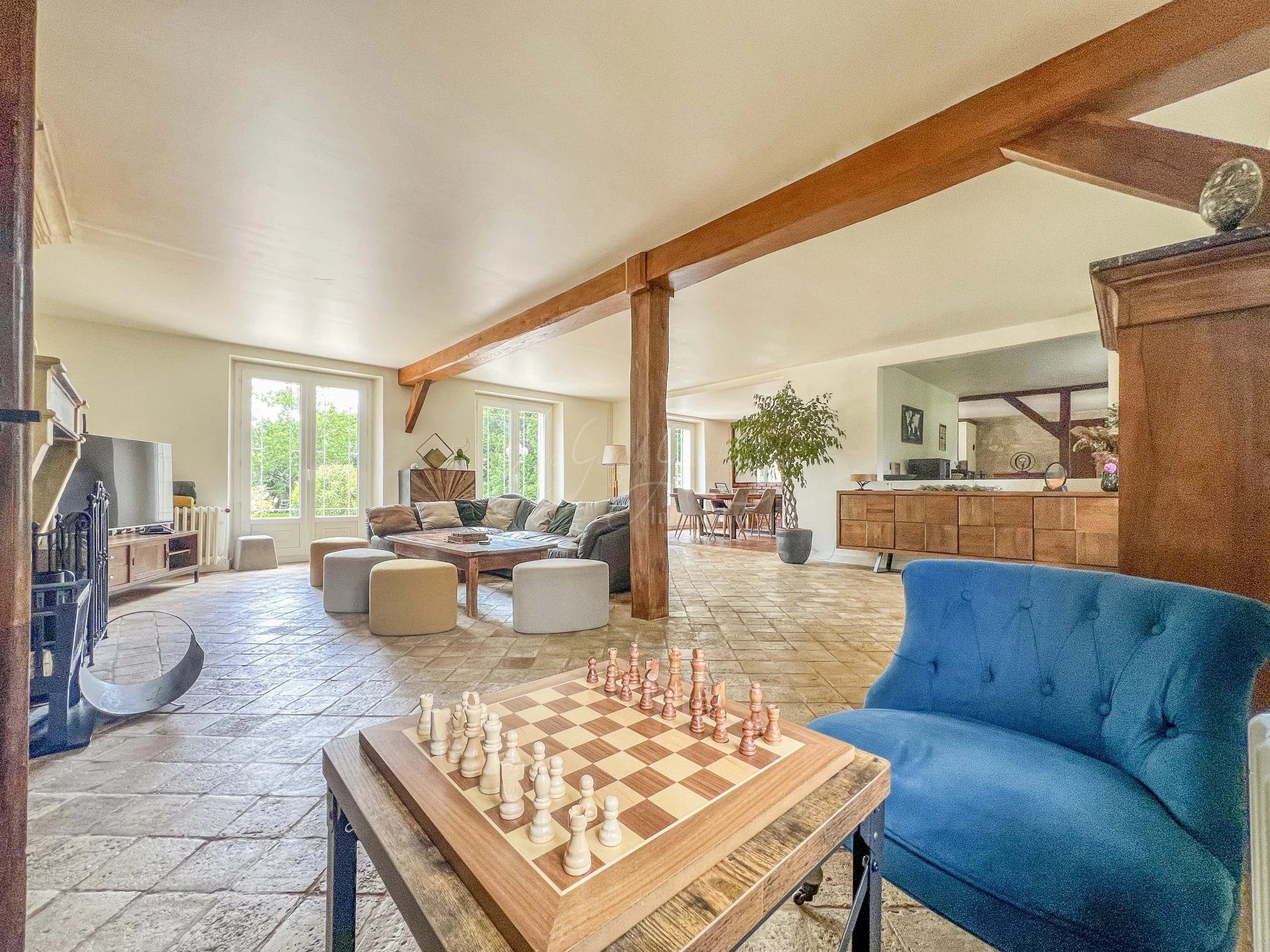 Maison à vendre à Magny-en-Vexin, 250 m²