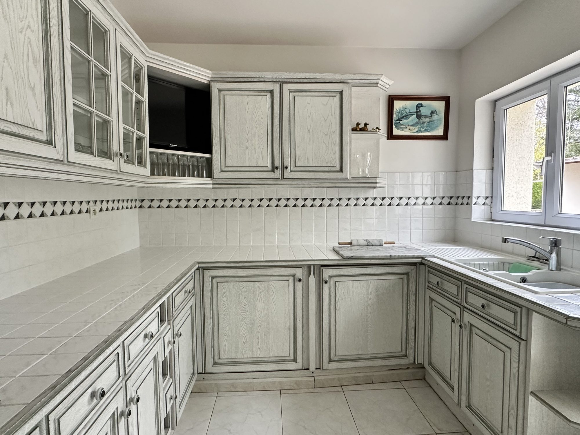 RARE SUR LE SECTEUR – Maison Ancienne Rénovée avec Studio Indépendant et Terrain constructible