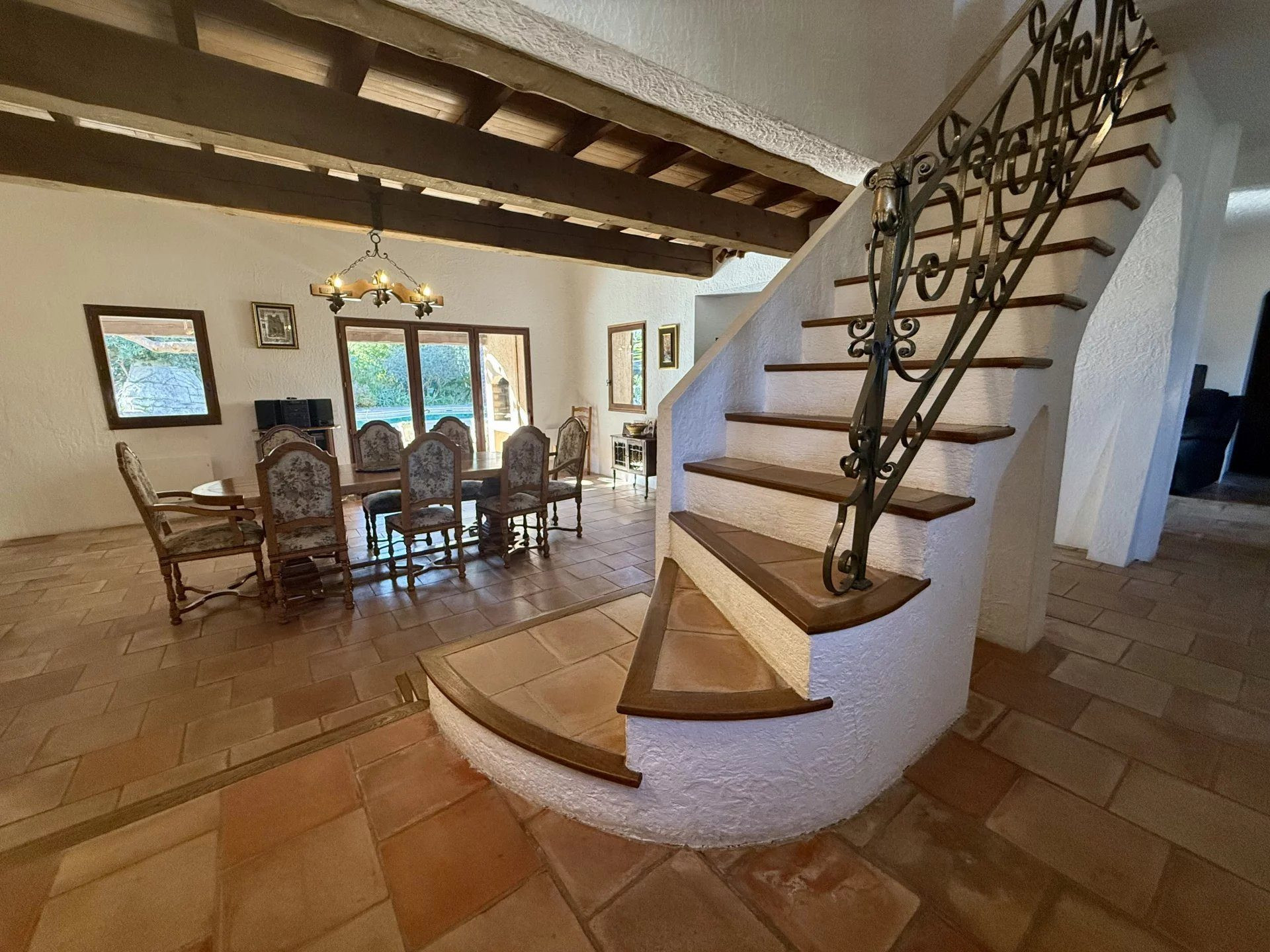 Maison à vendre à Antibes, 162 m²