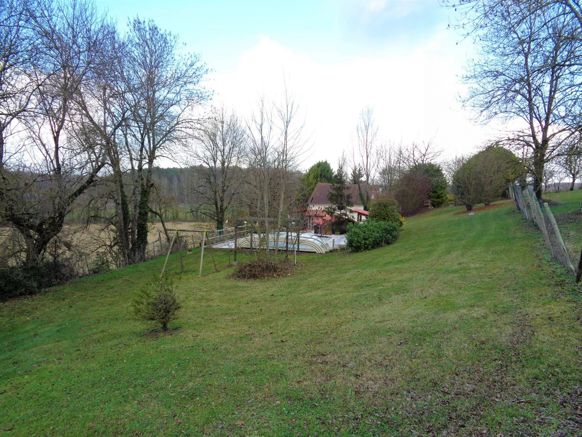 Maison 7 pièces 270 m² · à Celles · 270 m² · 291 000 €
