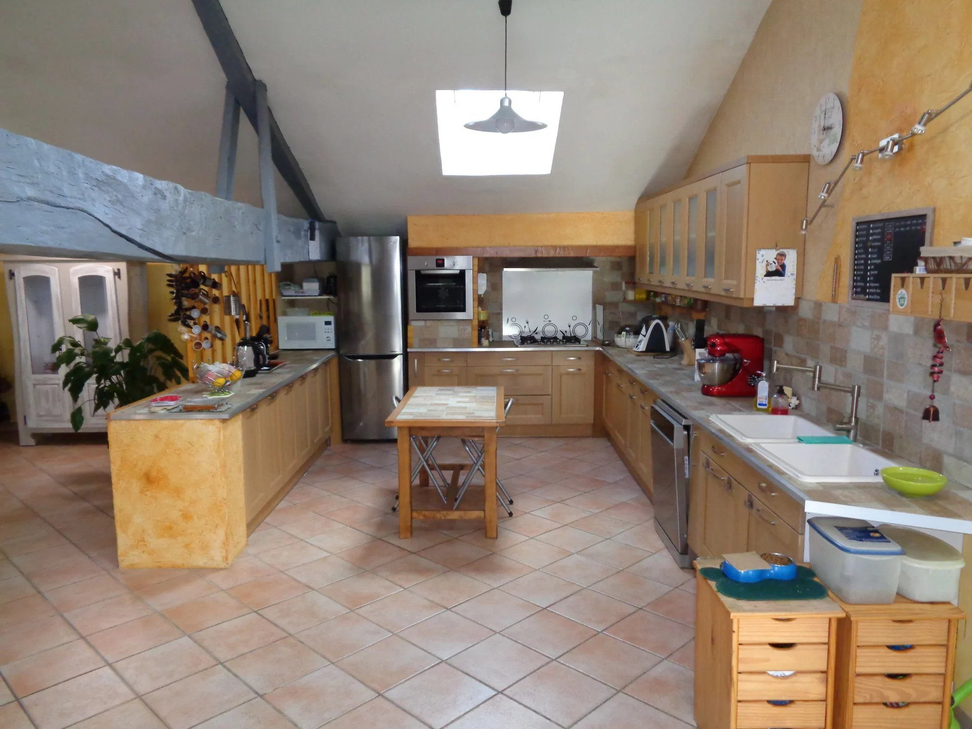 Superb countryside home in peaceful setting, fully renovated, 270 m², 4 bedrooms, swimming pool and views 4