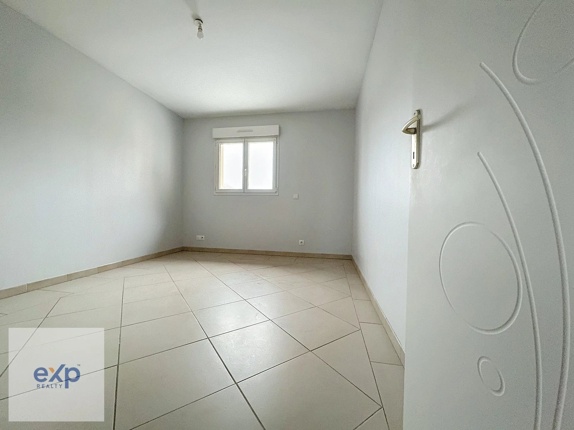 Maison à vendre à Houlbec-Cocherel, 235 m²