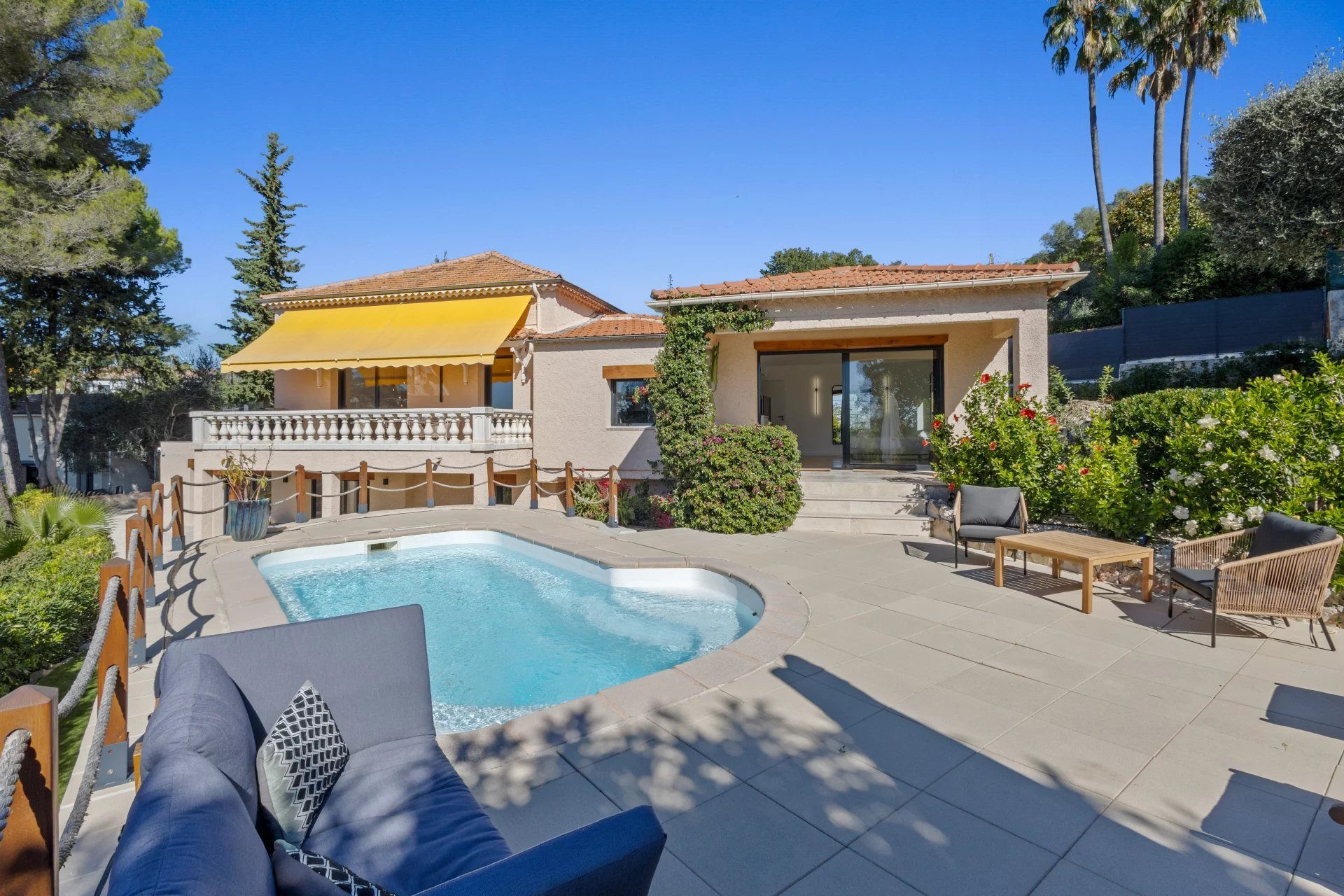 Maison à vendre à Mougins, 204 m²