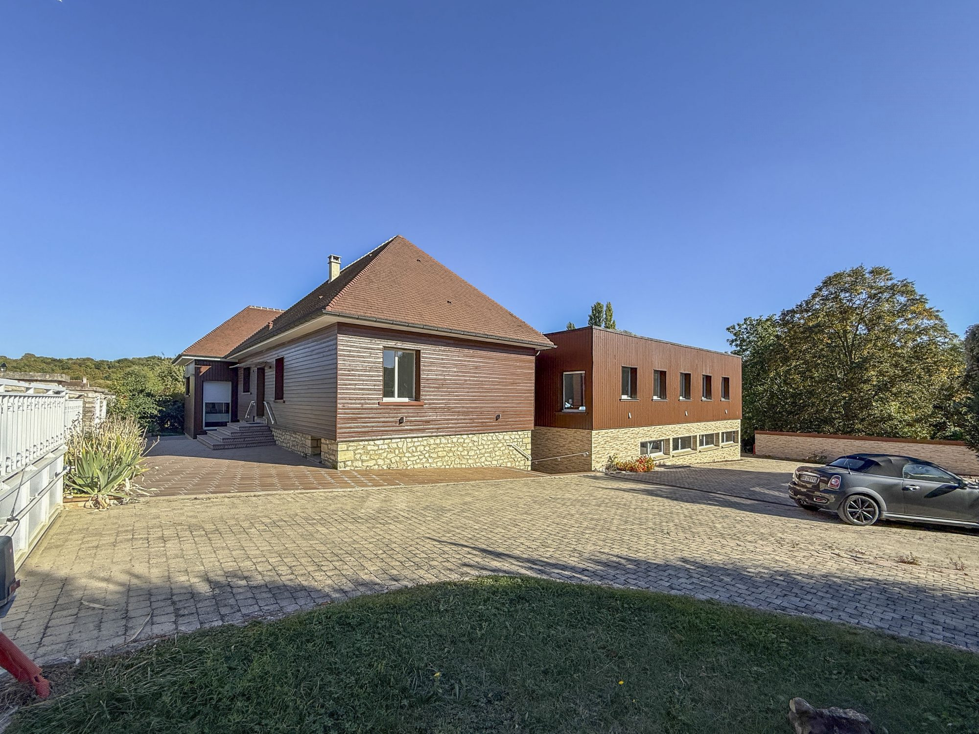 House for sale in Magny-en-Vexin, 363 m²