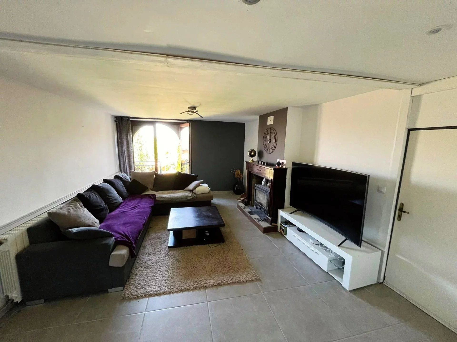 Renovated house with pool and no overlooking neighbors in the heart of the village 5