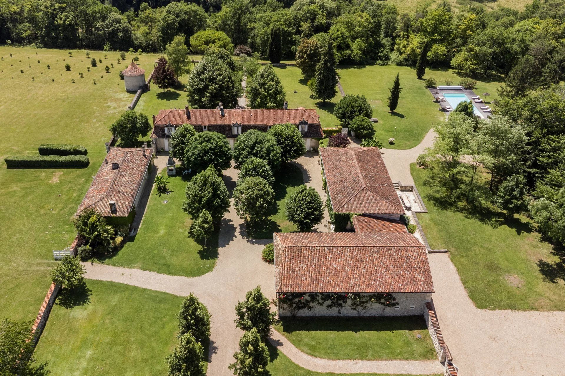 Maison à vendre à Allemans, 509 m²