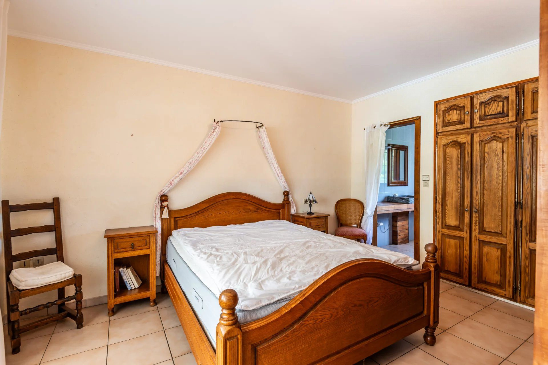 Maison 9 pièces 380 m² · à Fessy · 380 m² · 1 199 000 €