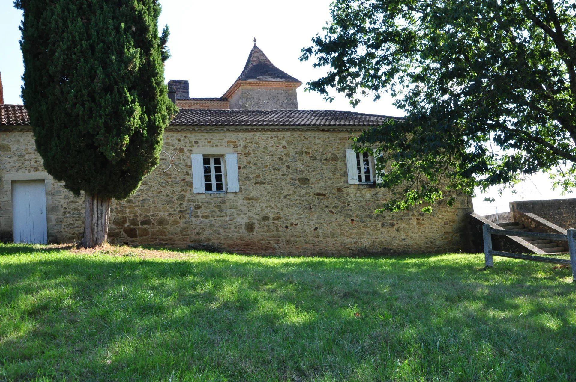 18th Century Manor, nestled in the heart of Lot-et-Garonne. 3