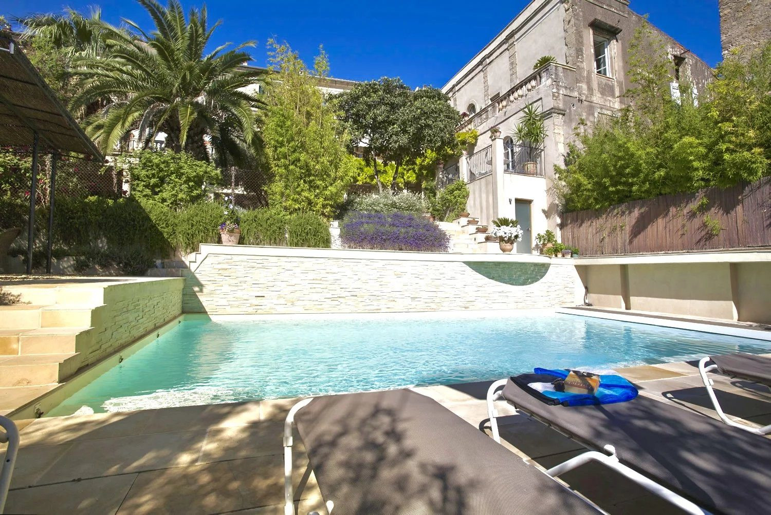 Maison à vendre à Roujan, 615 m²