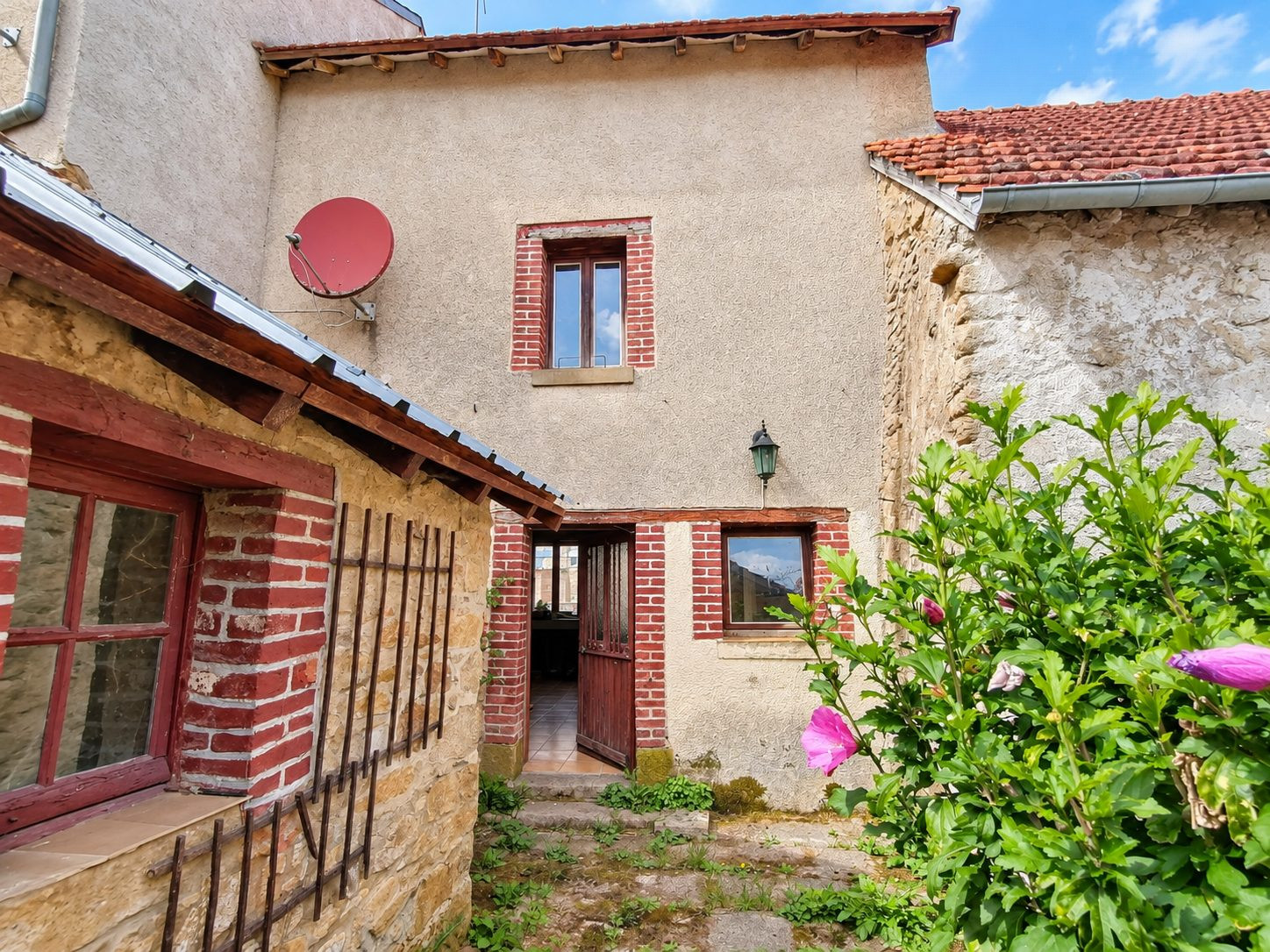 Maison en pierre à rénover à Saint-Maurice-la-Souterraine