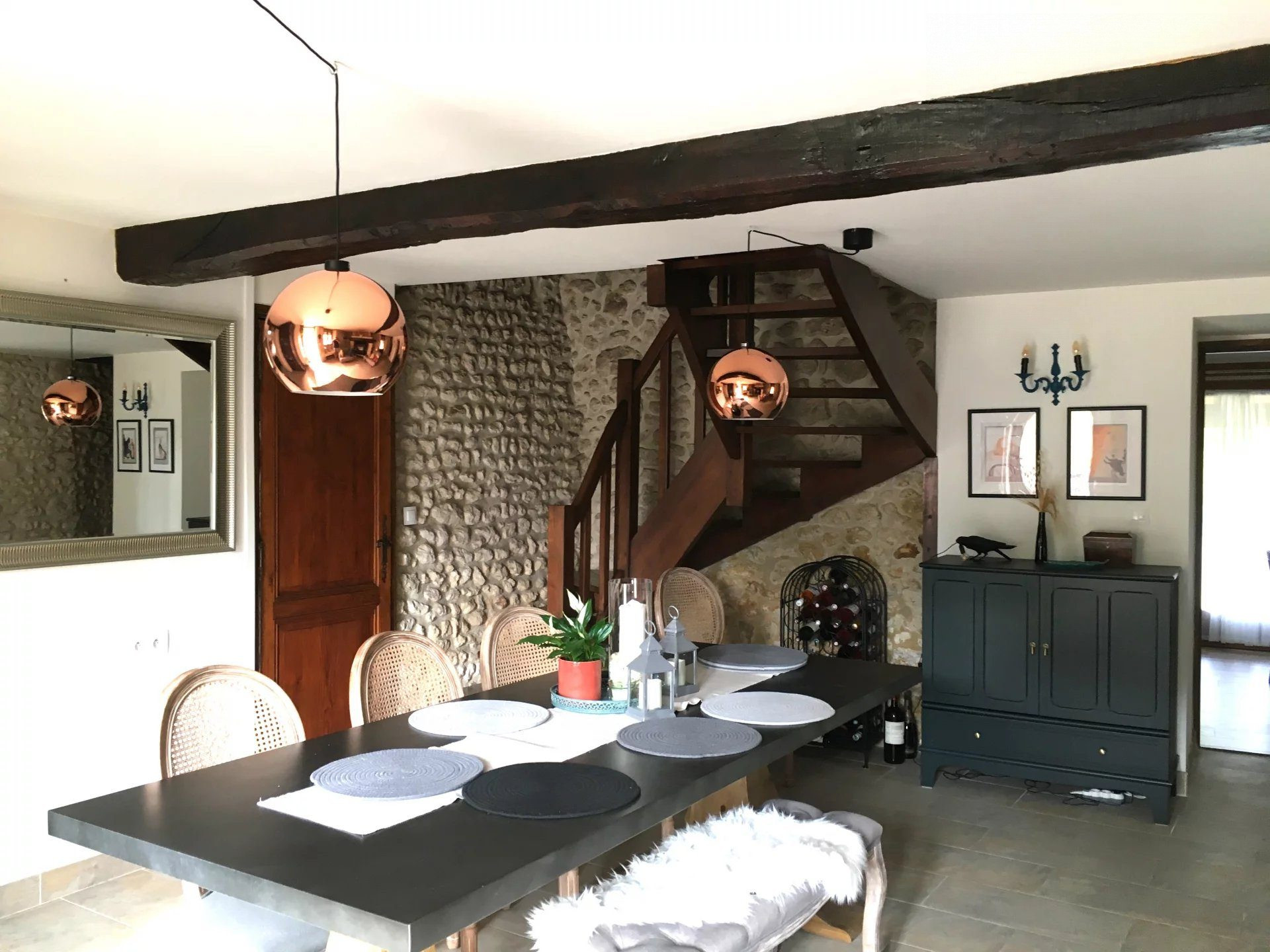 Maison 12 pièces 206 m² · à Saint-Séverin · 206 m² · 383 000 €