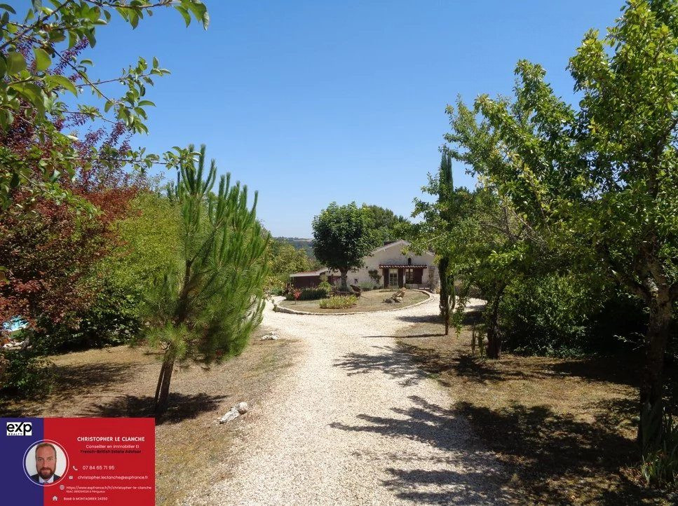Splendide propriété de campagne, 2 maisons, 206 m² habitables au total, terrain de 7142 m², piscine.