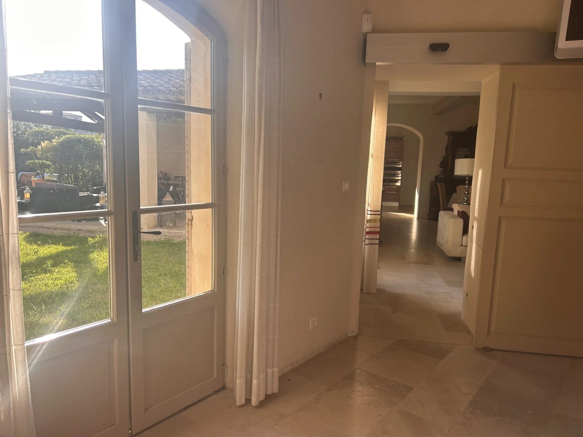 Maison 6 pièces 180 m² · à Mallemort · 180 m² · 990 850 €