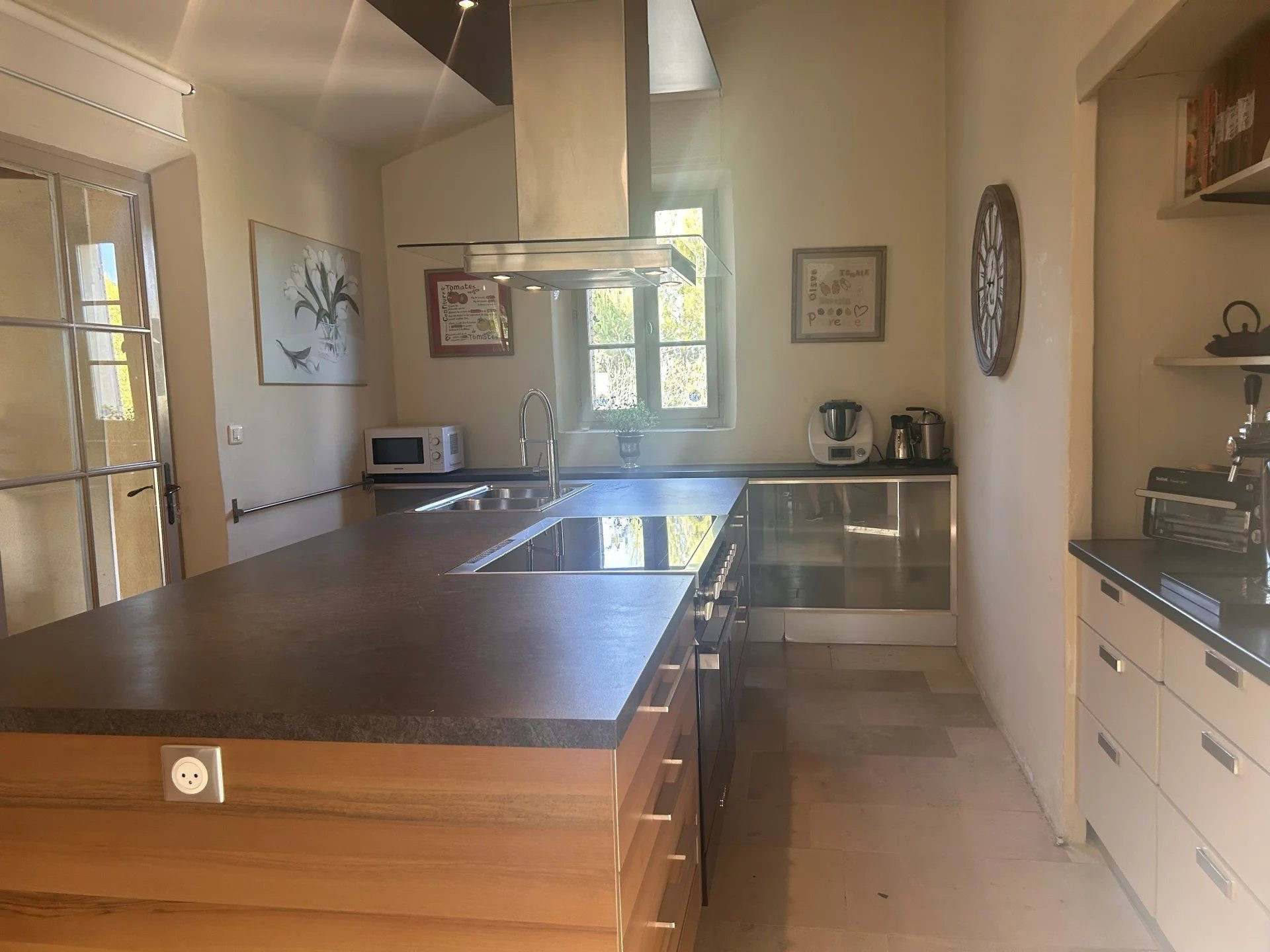 Maison à vendre à Mallemort, 180 m²