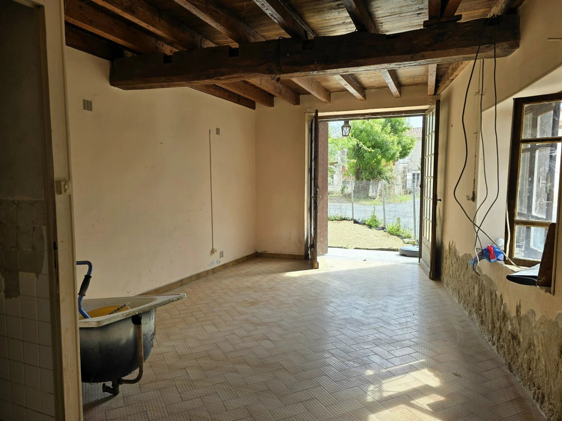 Maison à vendre à Saint-Paul-Lizonne, 97 m²