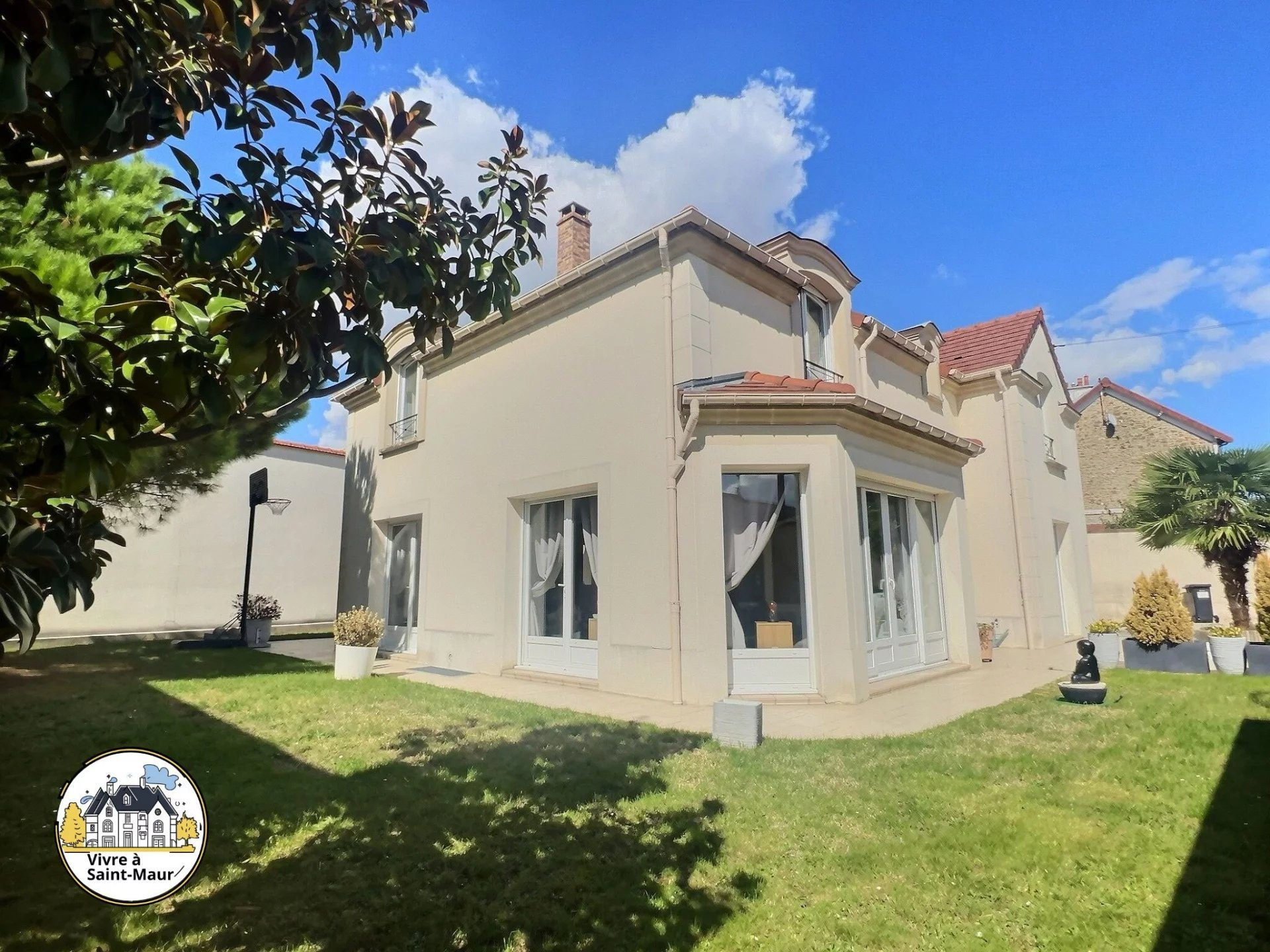 Maison à vendre à Saint-Maur-des-Fossés, 158 m²