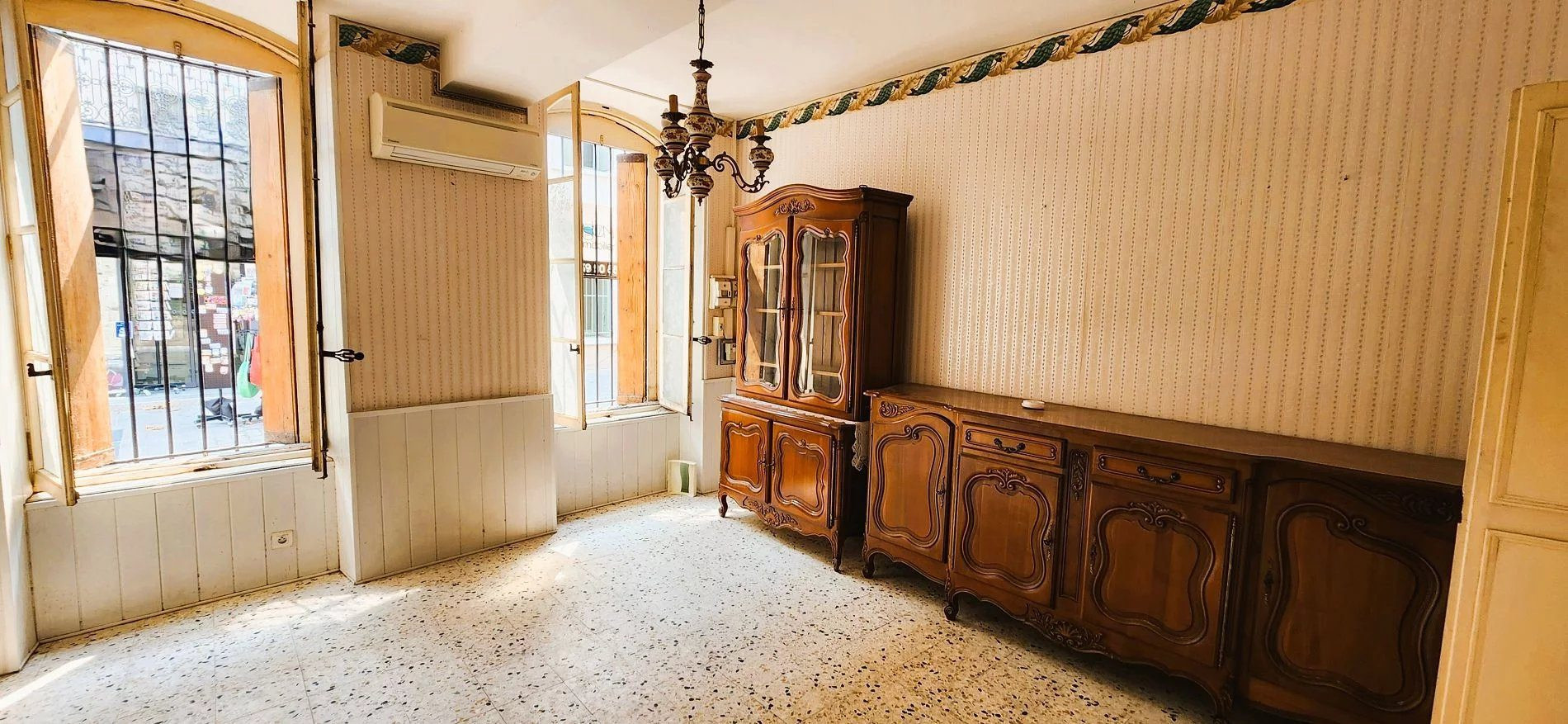 Maison à vendre à Bessan, 255 m²
