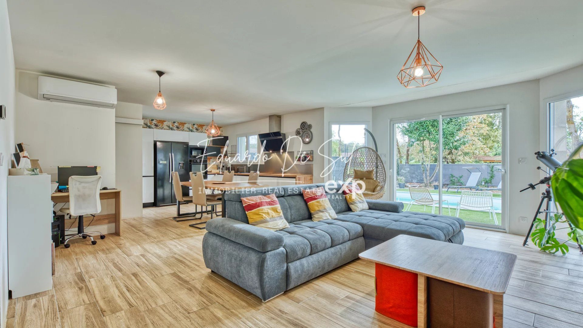 Maison plain-pied récente (2022 et DPE classé A) de 113m², 4 chambres dont 1 suite parentale, piscine et garage
