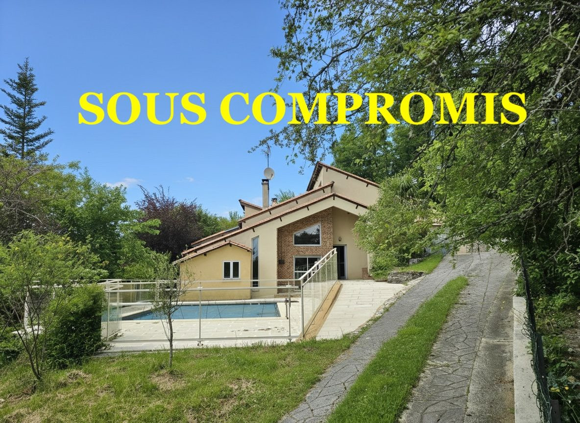 Maison d'architecte avec piscine et deux studios loués