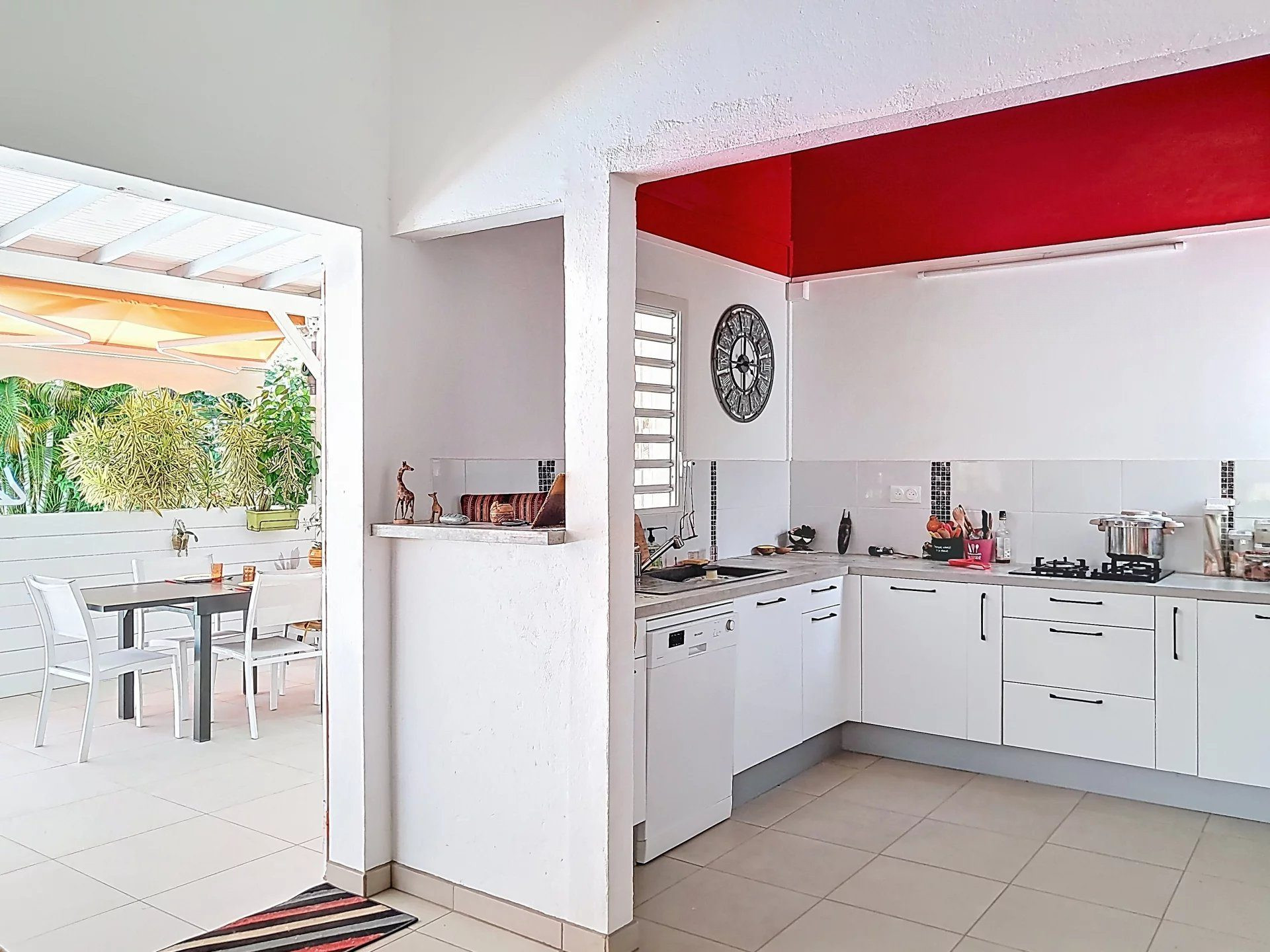 Maison à vendre à Sainte-Rose, 118 m²