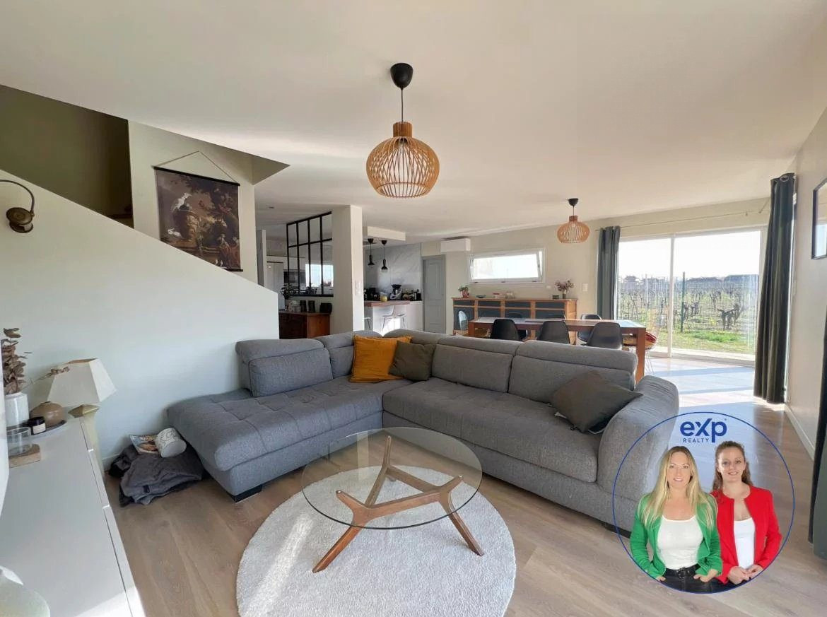 Maison contemporaine de 160 m² avec piscine chauffée – Wintzenheim