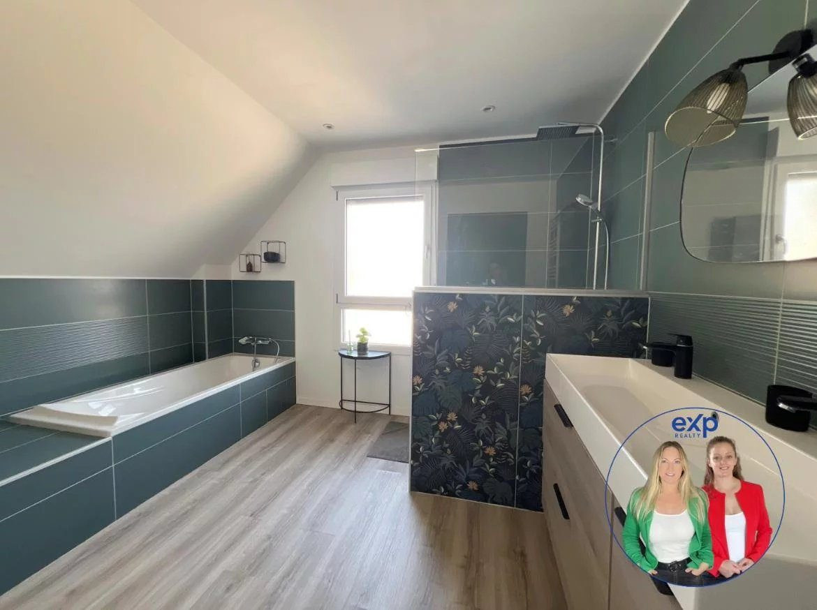 Maison contemporaine de 160 m² avec piscine chauffée – Wintzenheim