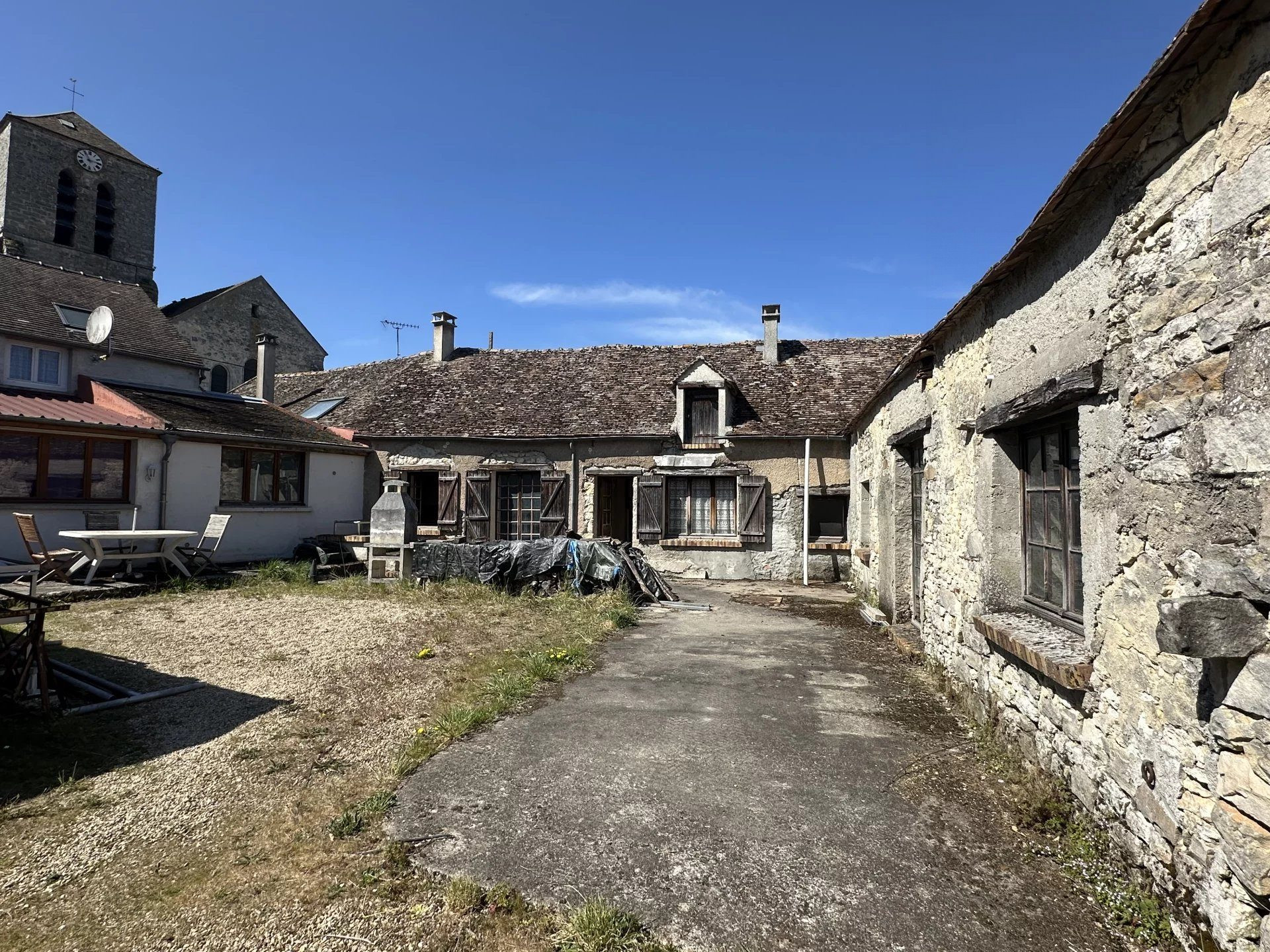 Maison à vendre à Moret-Loing-et-Orvanne, 185 m²