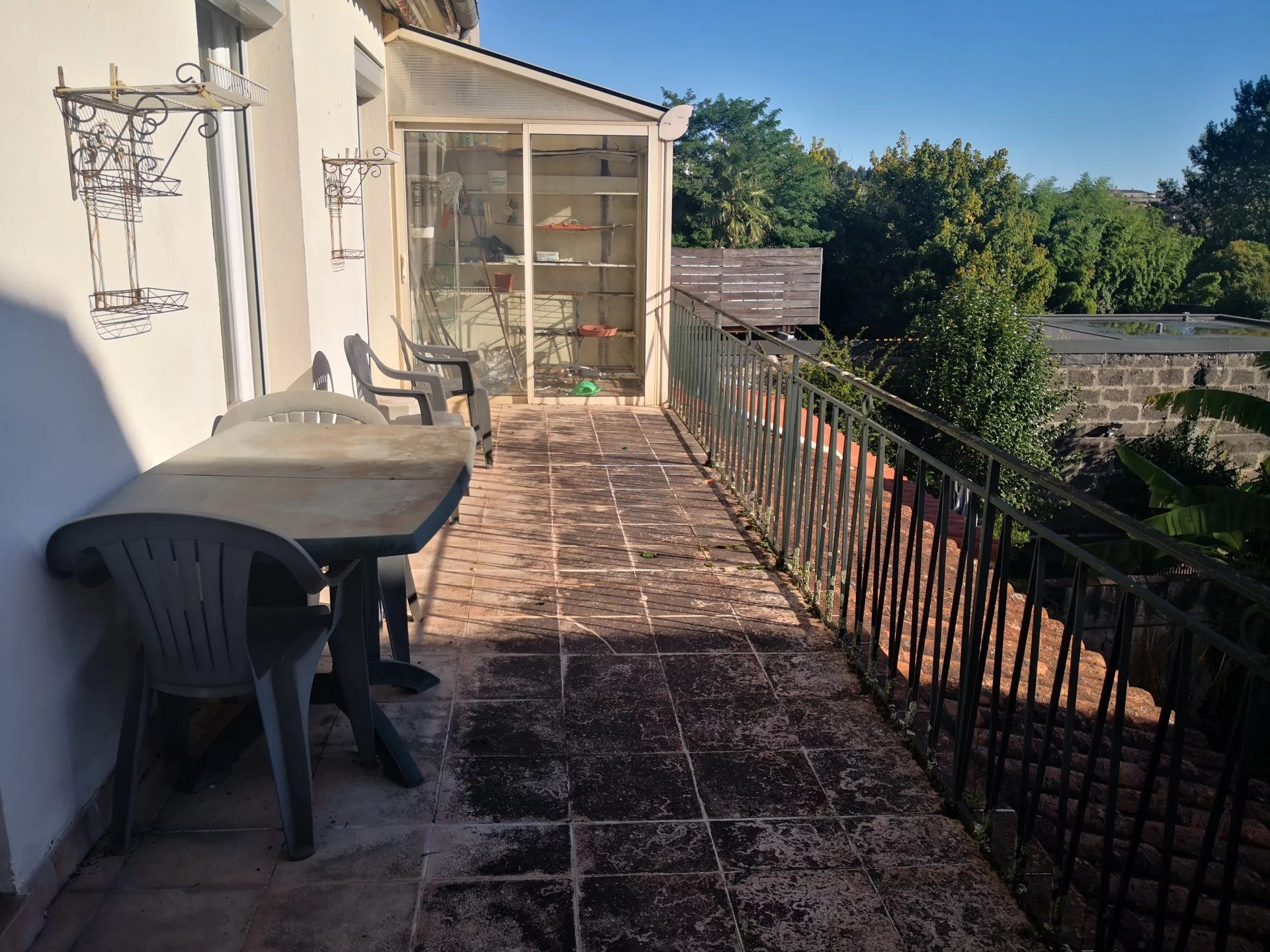 House 170 m² + Commercial Space 25 m² 4