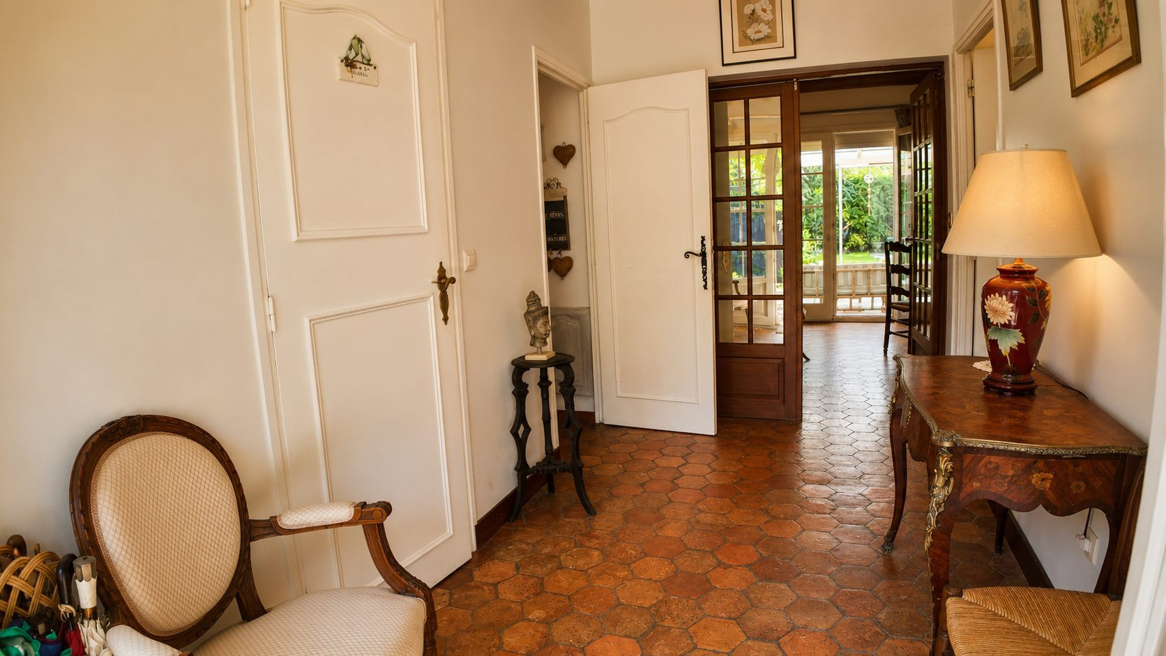 Maison familiale de charme avec piscine et fort potentiel – Clairefontaine-en-Yvelines