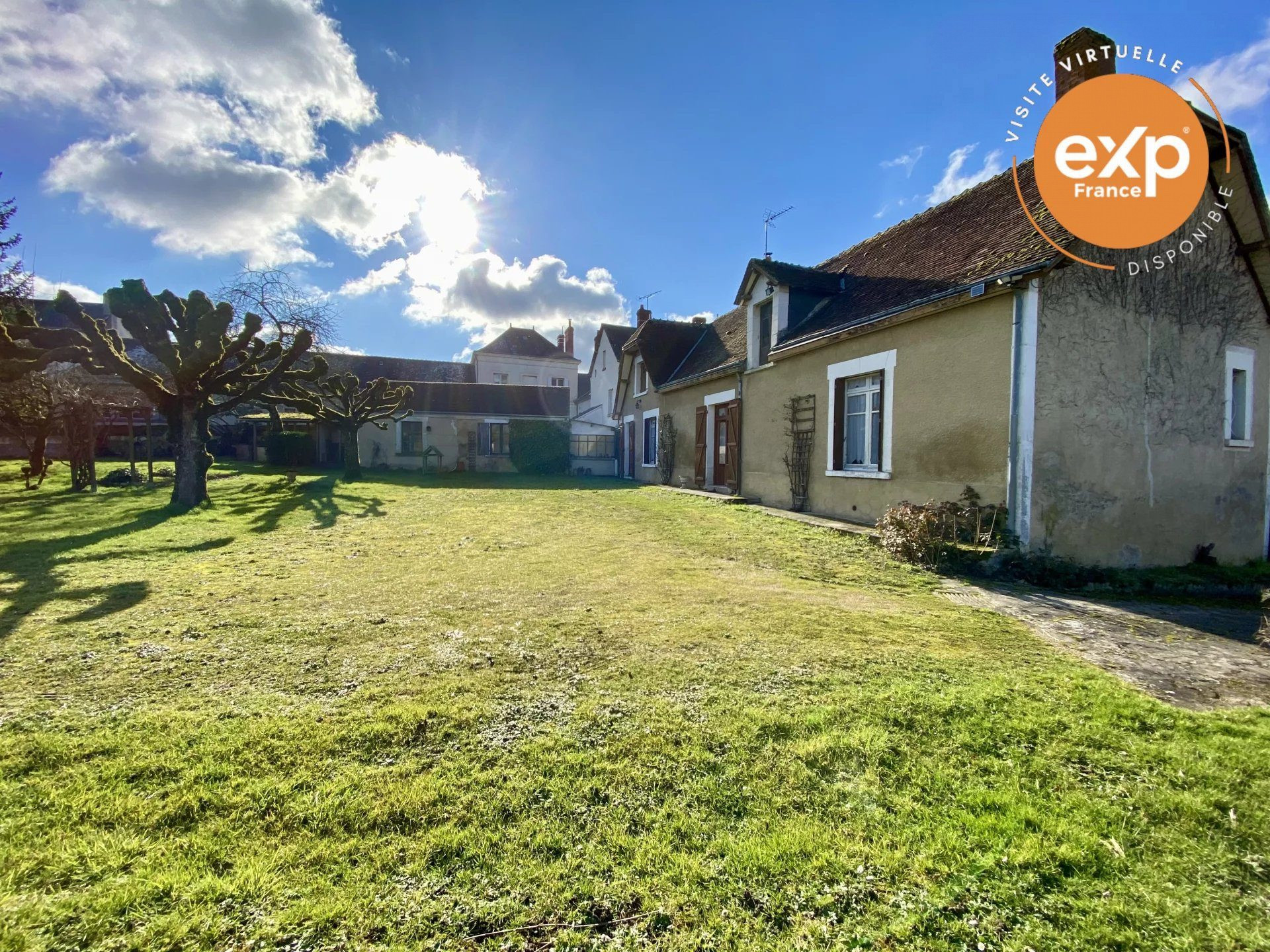 Maison à vendre à Saint-Jean-Saint-Germain, 114 m²