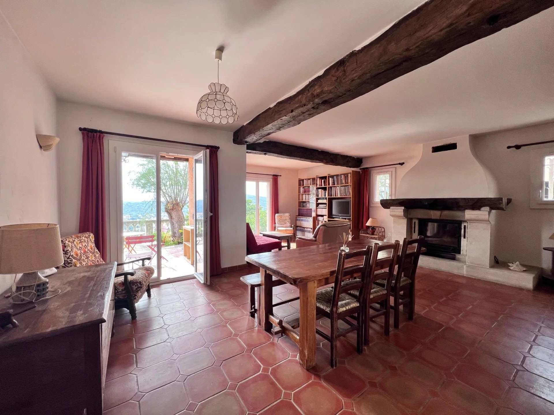 Villa to be redecorated with dominant view – Draguignan 4