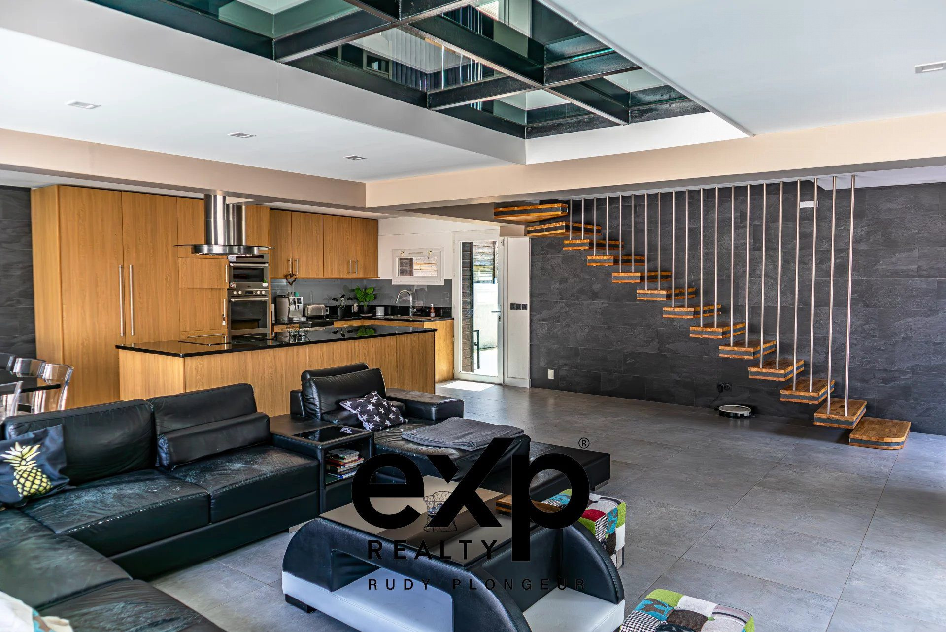 Maison 9 pièces 285 m² · à Marseille 13e Arrondissement · 285 m² · 695 000 €
