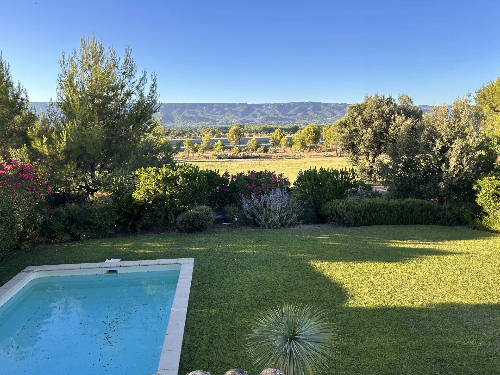 Maison à vendre à Mallemort, 174 m²