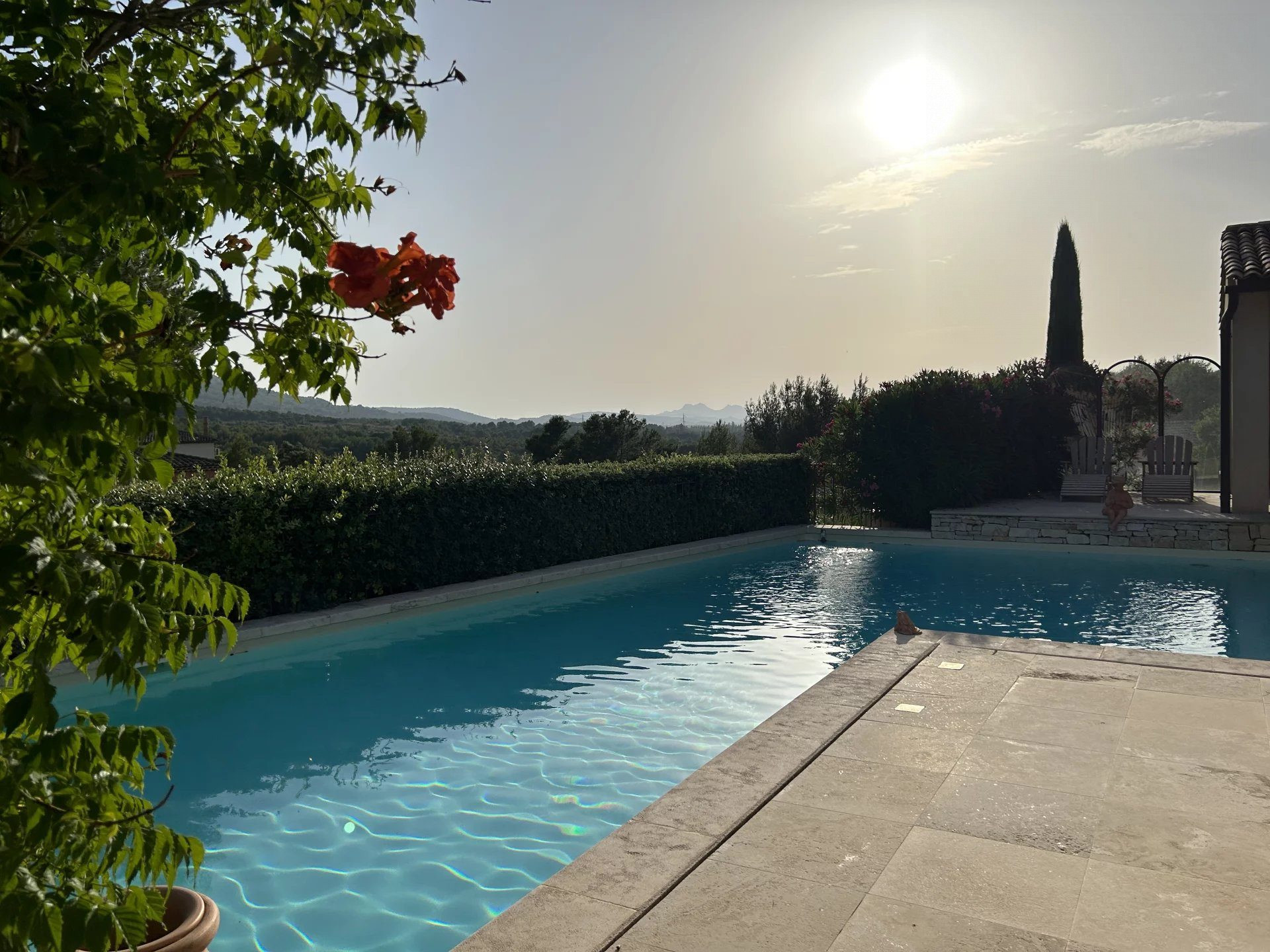 Maison à vendre à Mallemort, 250 m²