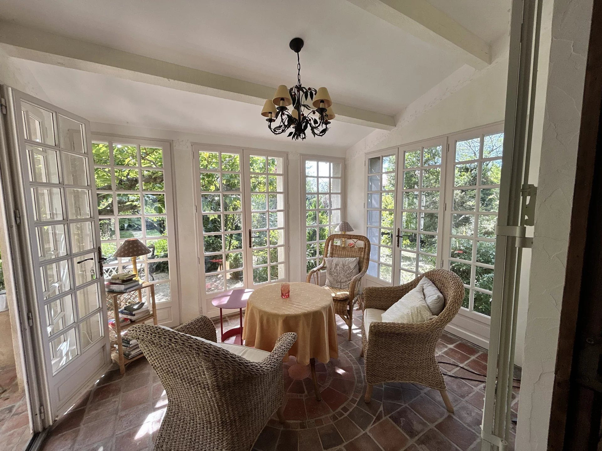 Maison 6 pièces 195 m² · à Vernègues · 195 m² · 763 200 €