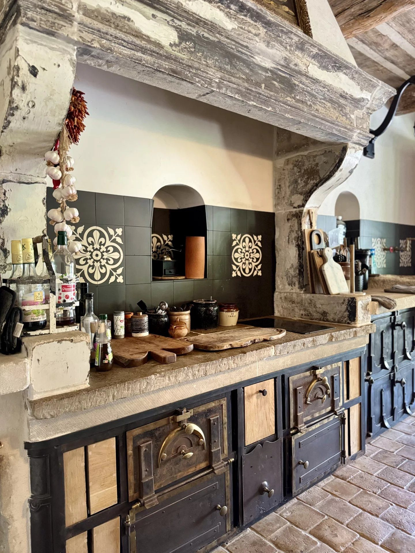 Maison à vendre à Mollégès, 252 m²