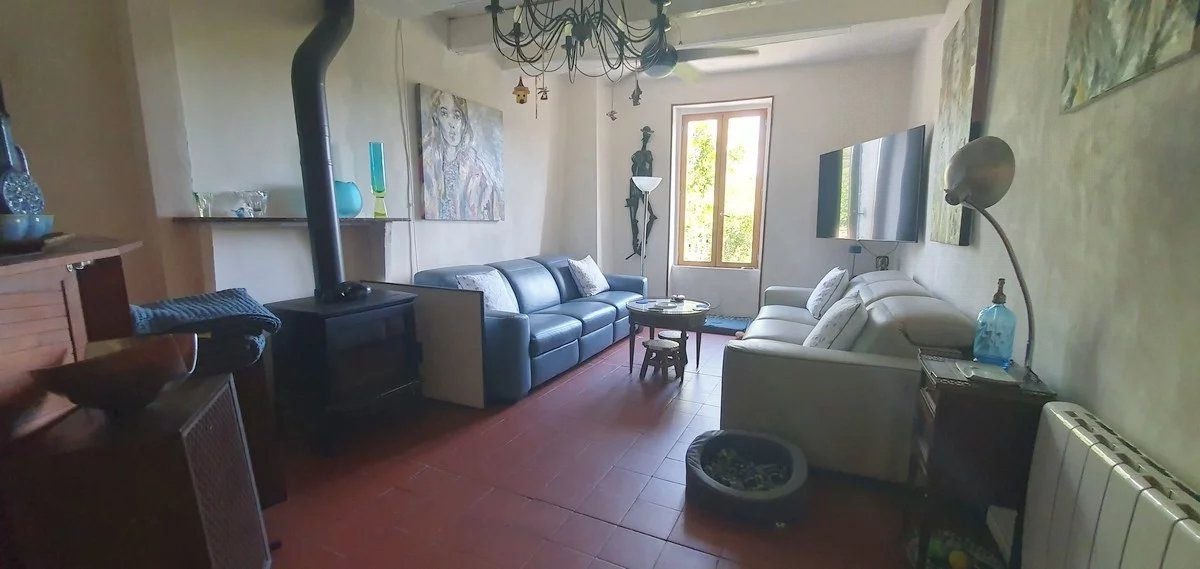 Grande maison vigneronne – 230 m² – 5 chambres – Jardin – La Liquière (Cabrerolles)