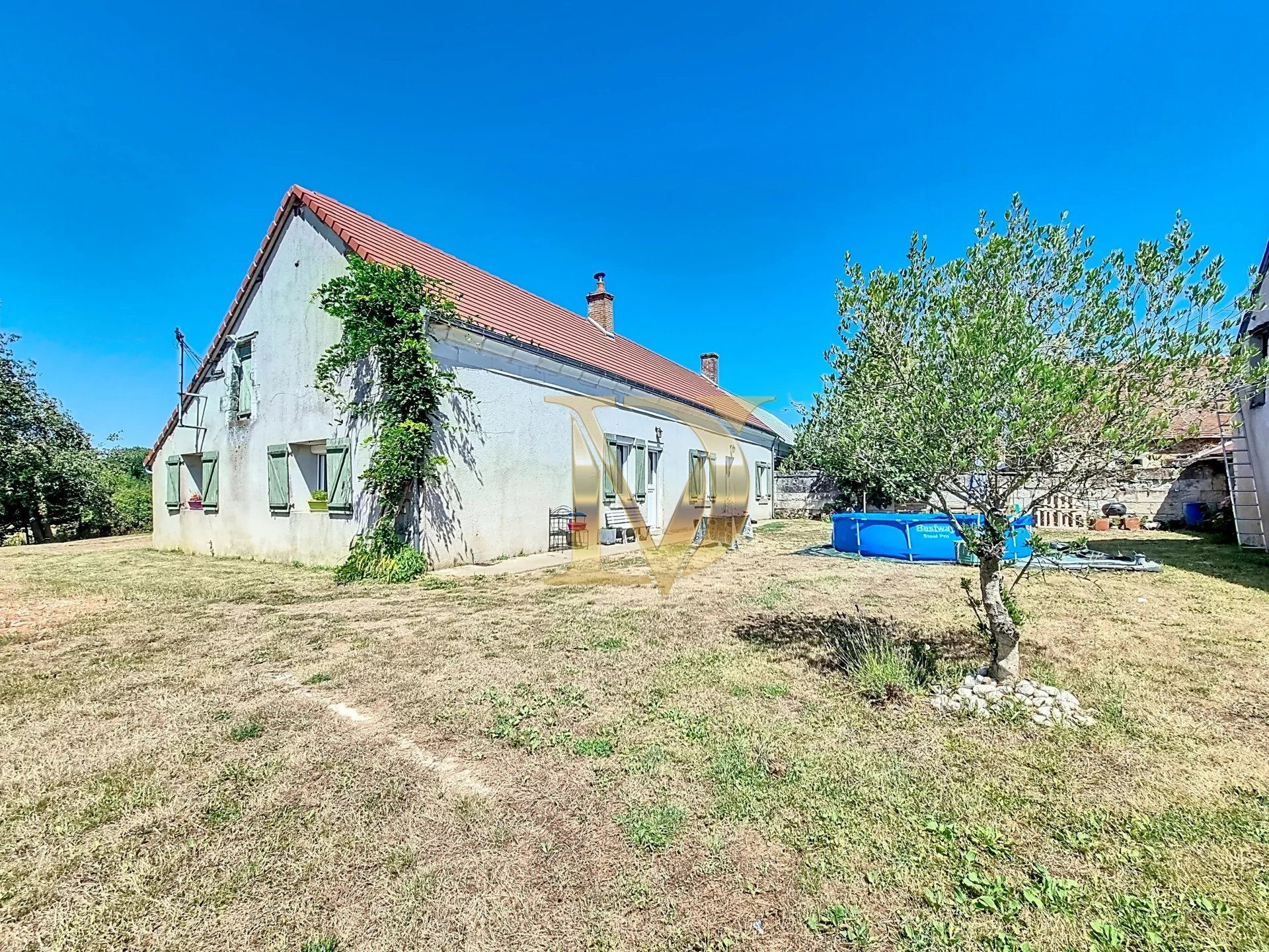 Renovated historic house with outbuildings on 4500 m² of land near Montrichard 3