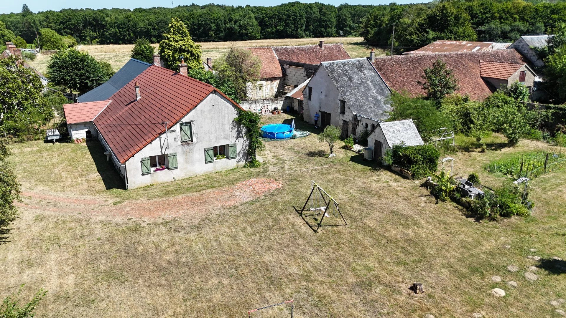 Renovated historic house with outbuildings on 4500 m² of land near Montrichard 5