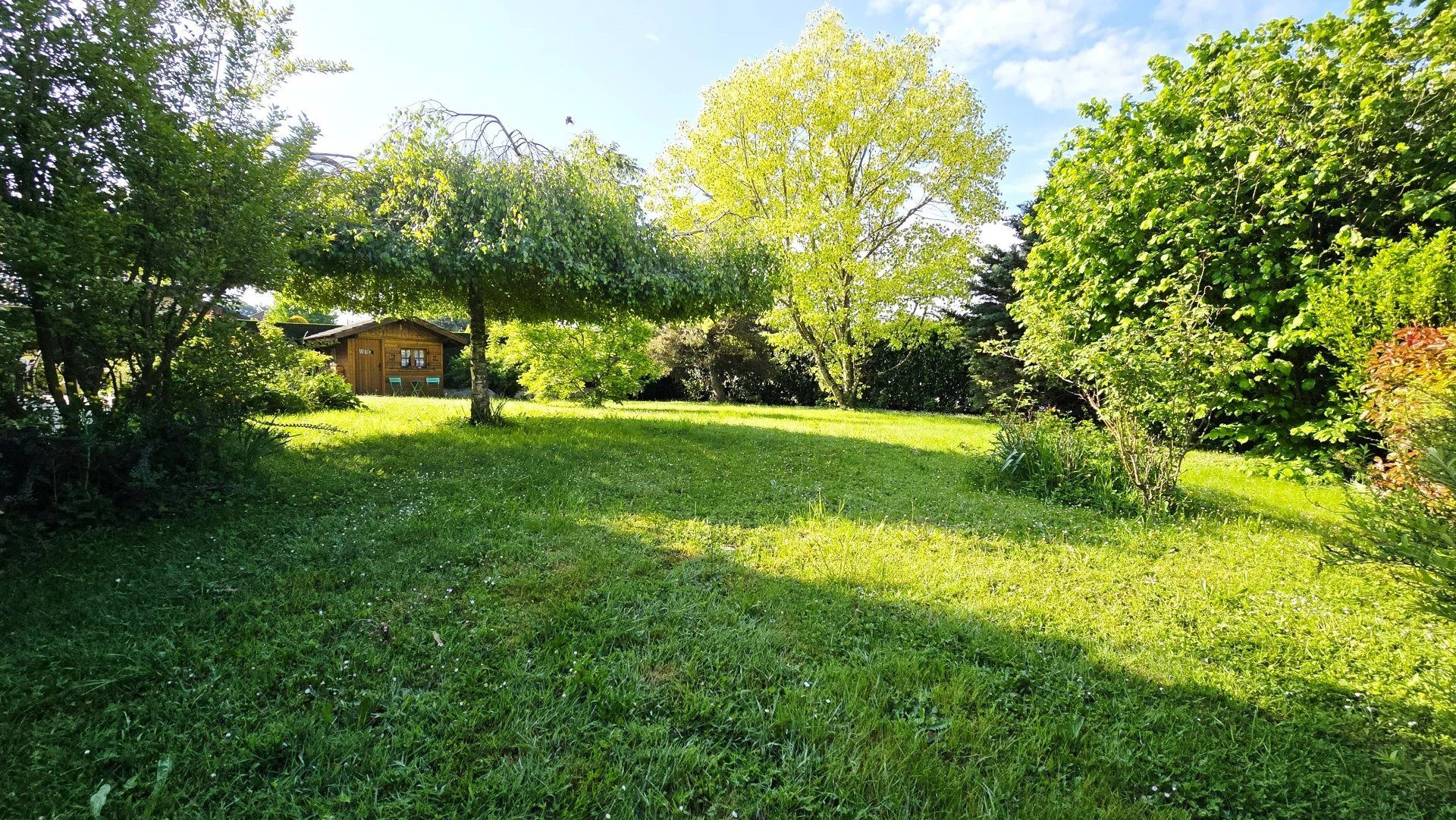Jolie Maison d'architecte au calme avec grand terrain !