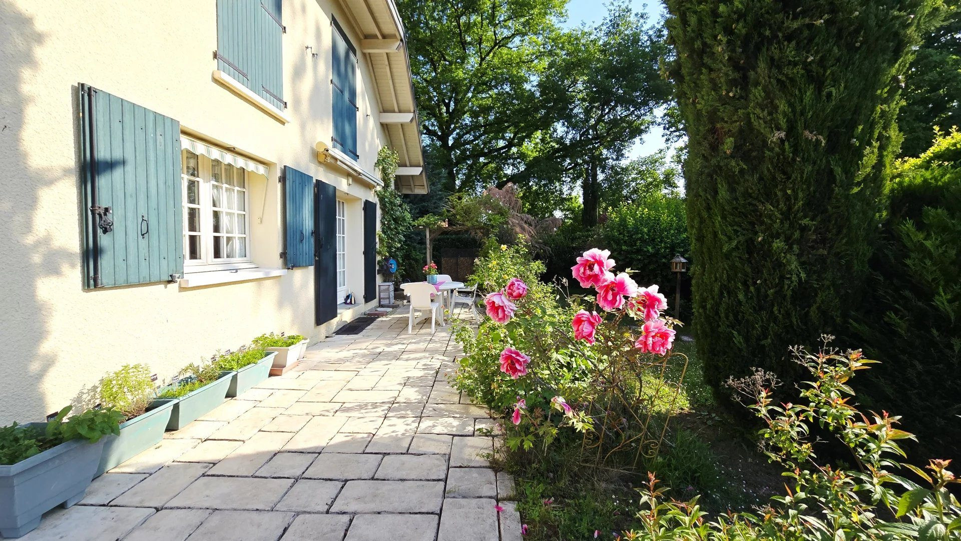 Maison 7 pièces 241 m² · à Chens-sur-Léman · 241 m² · 835 000 €