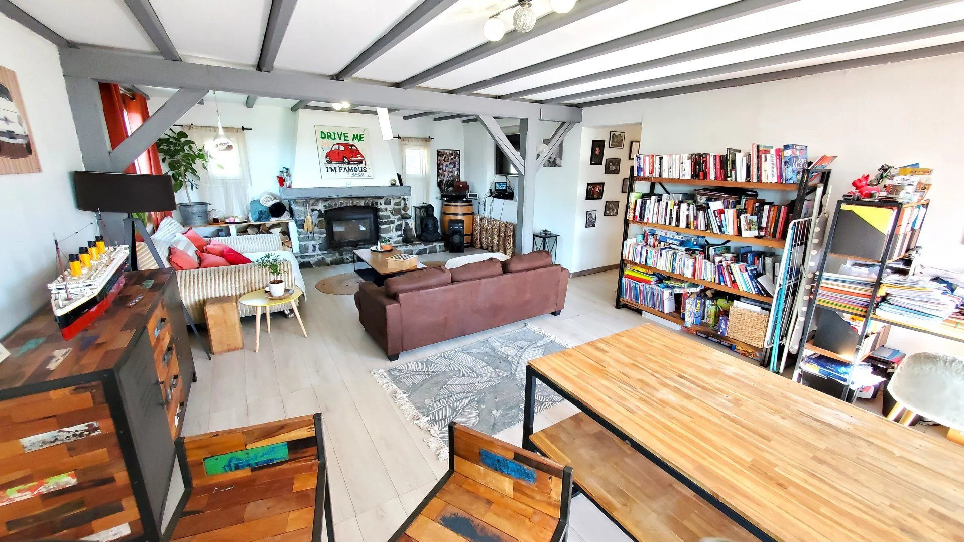 House for sale in Fillinges, 195 m²