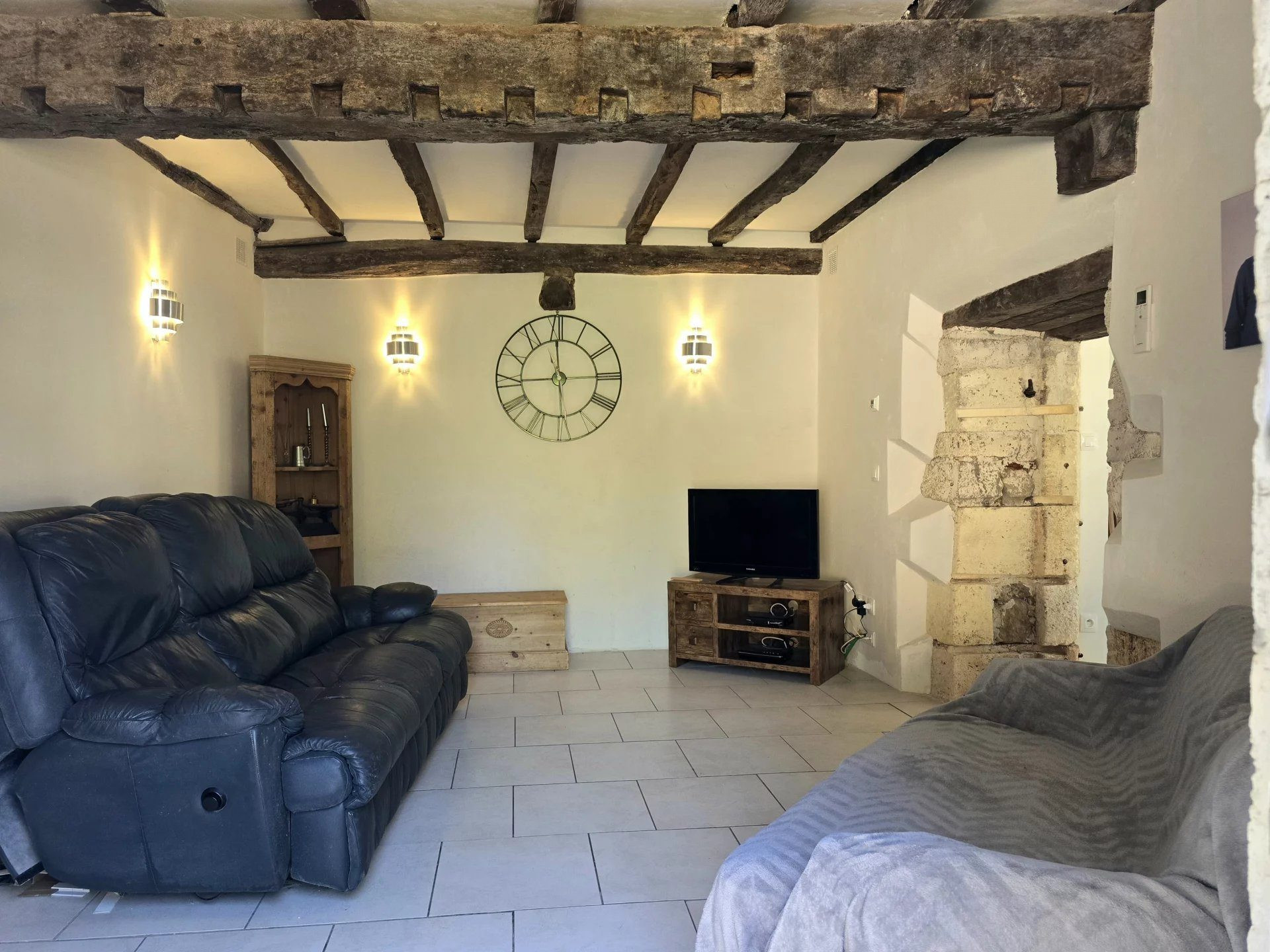 Maison à vendre à Celles, 209 m²