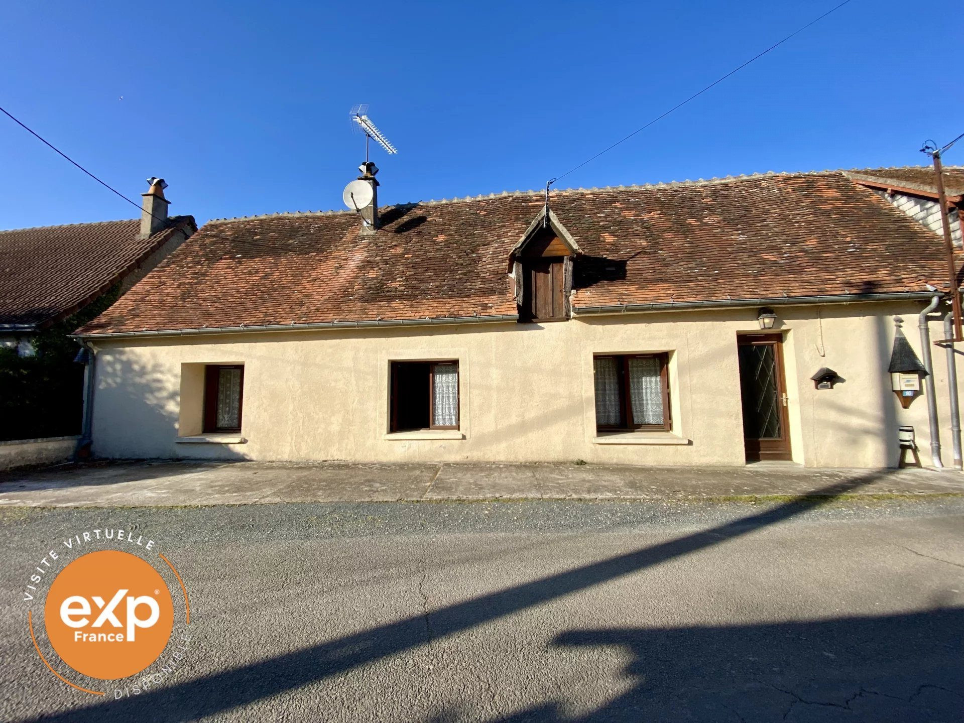 Maison à vendre à Saint-Flovier, 75 m²