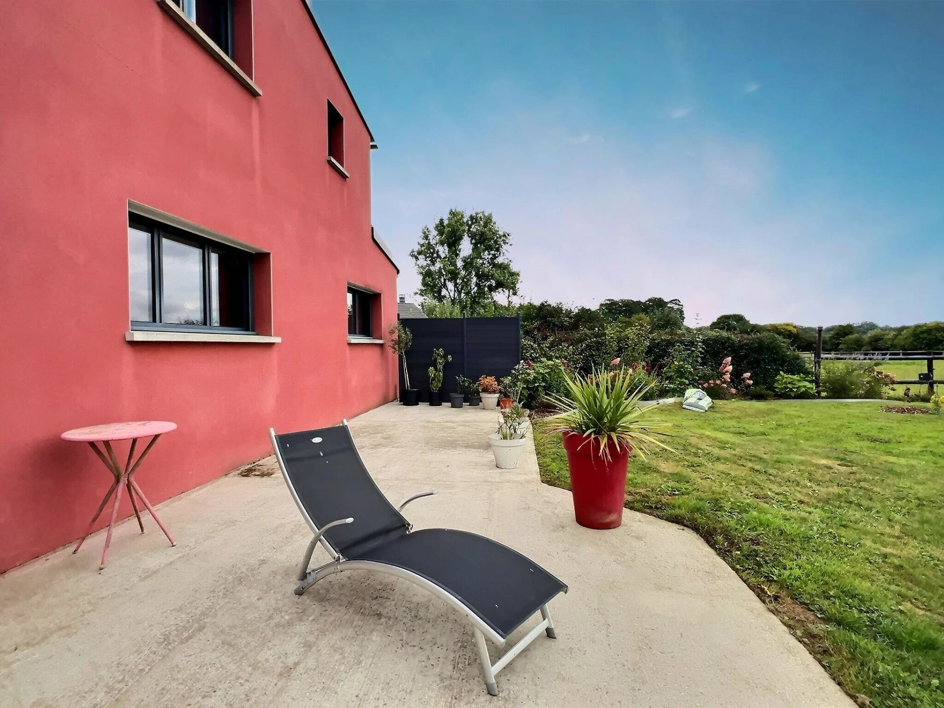 Family Home 7 Rooms – 155 m² – Fauville-en-Caux Countryside – 1.2 hectares of land 3