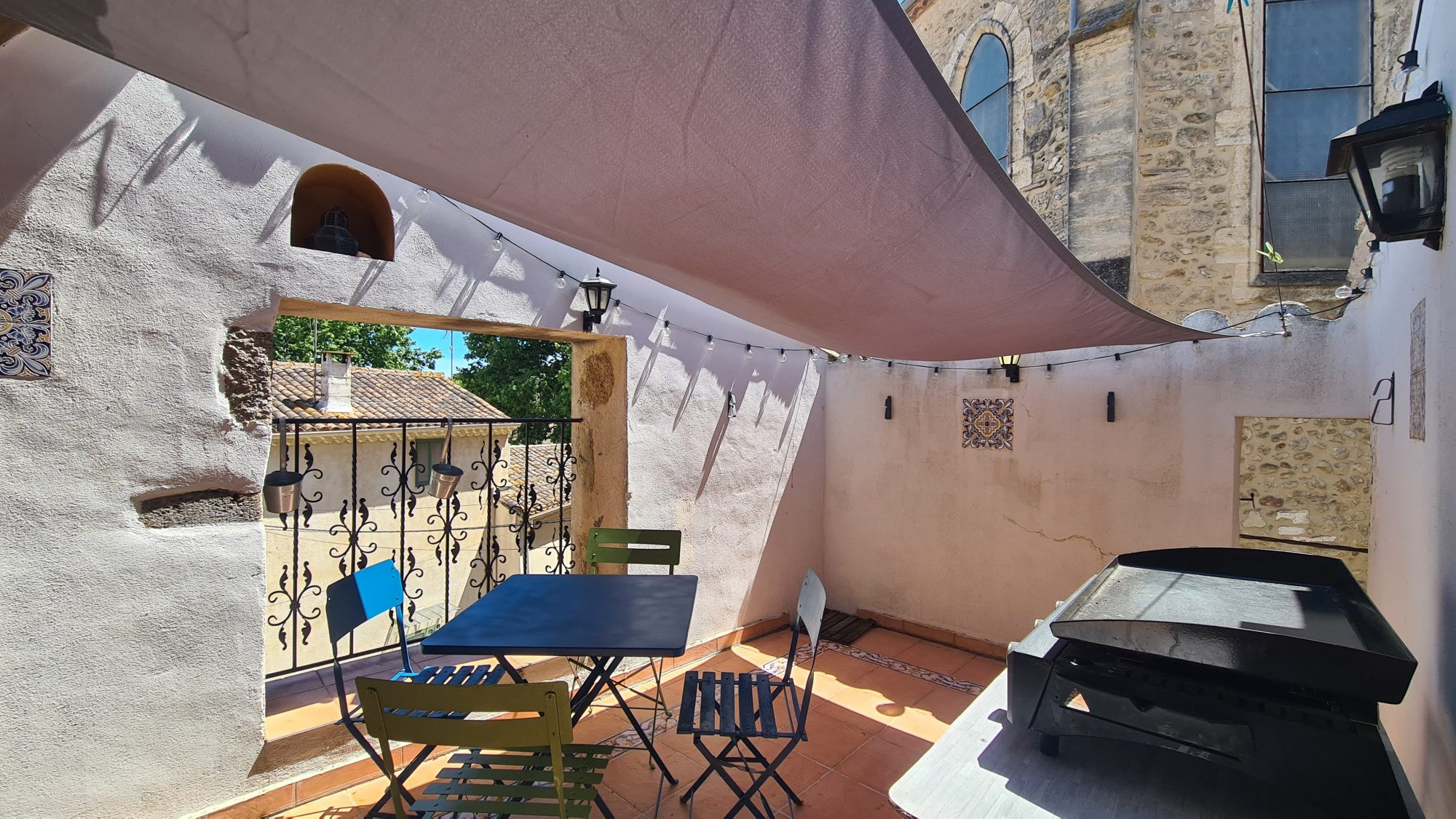 Maison à vendre à Pouzolles, 135 m²