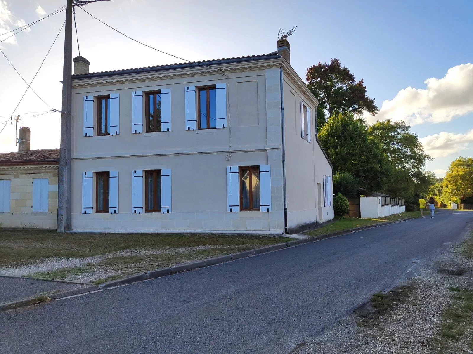 Beautiful Prestigious Home in Gradignan (33) 3