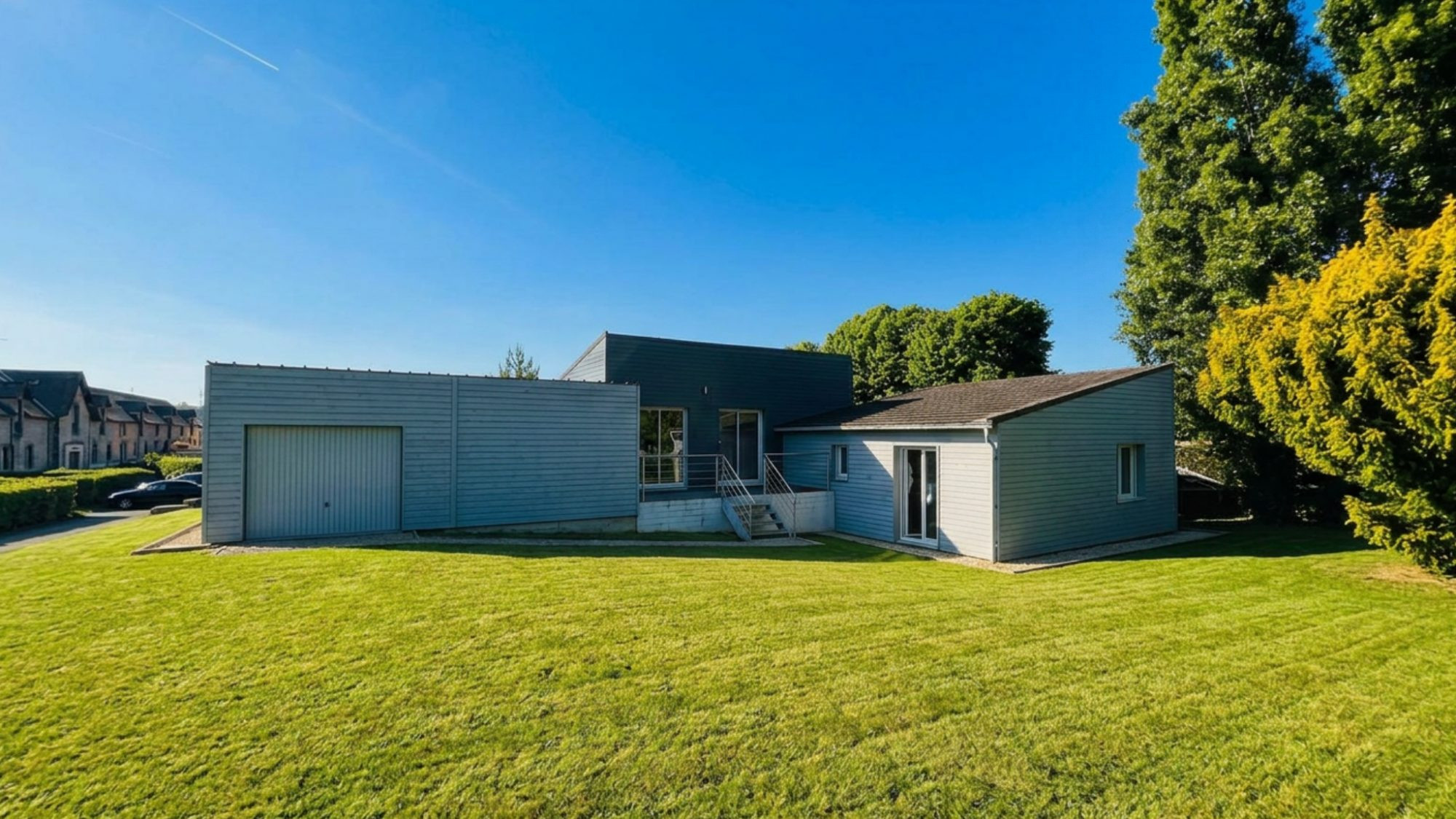 Maison 5 pièces 136 m2 avec piscine.