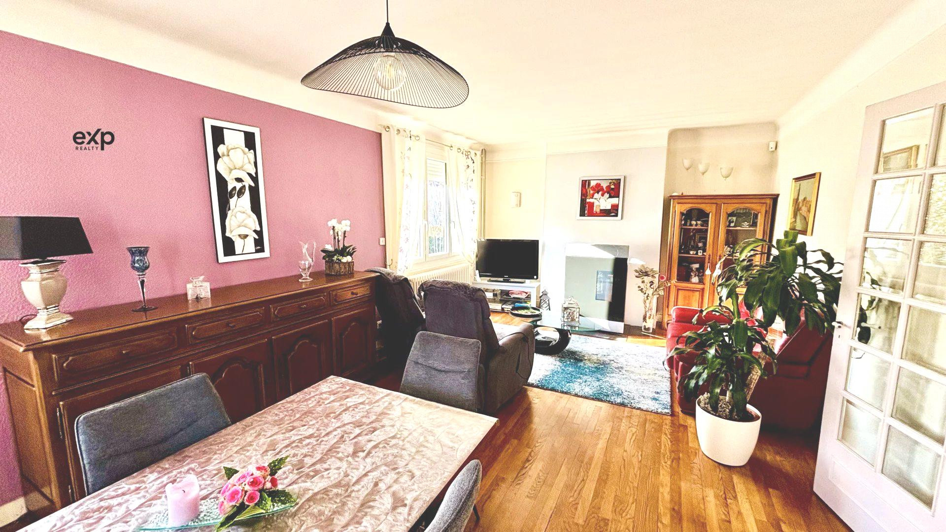 Maison à vendre à Mayenne, 134 m²